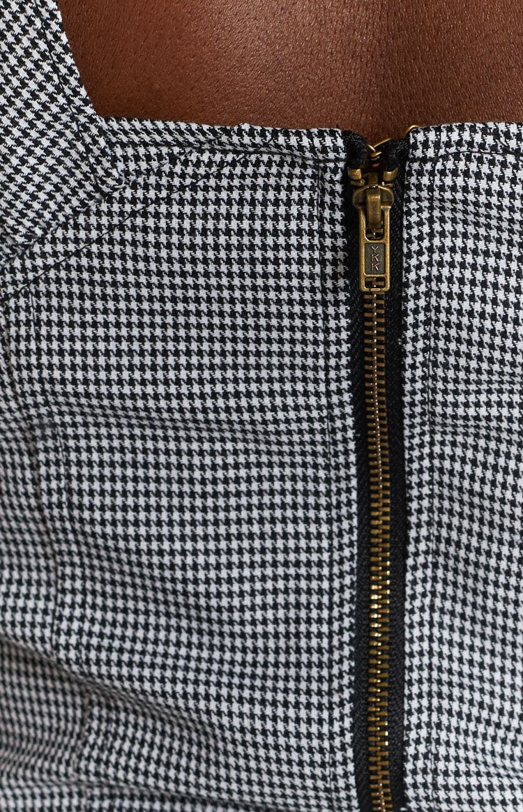 Lioness Crossroads Top Houndstooth Black and White