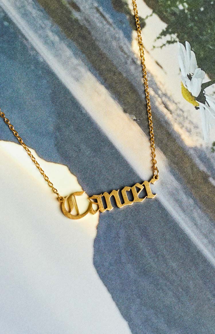 18k Star Sign Gold Necklace