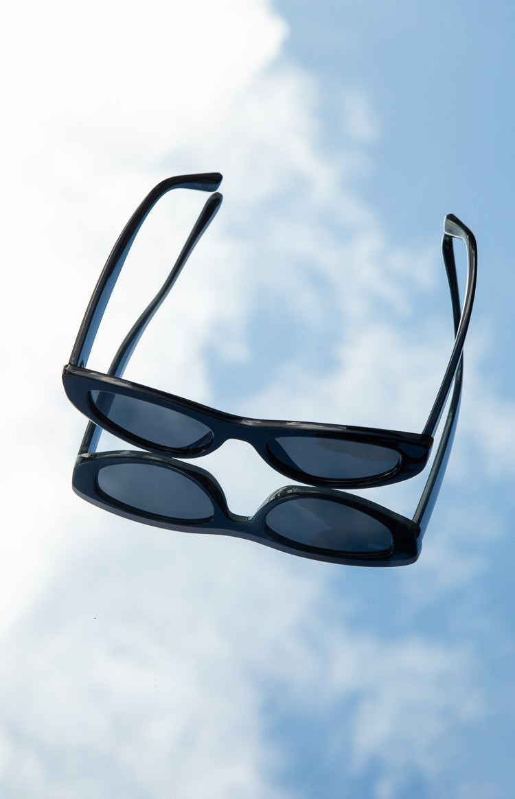 Martina Cateye Sunglasses Black (FREE over $150)