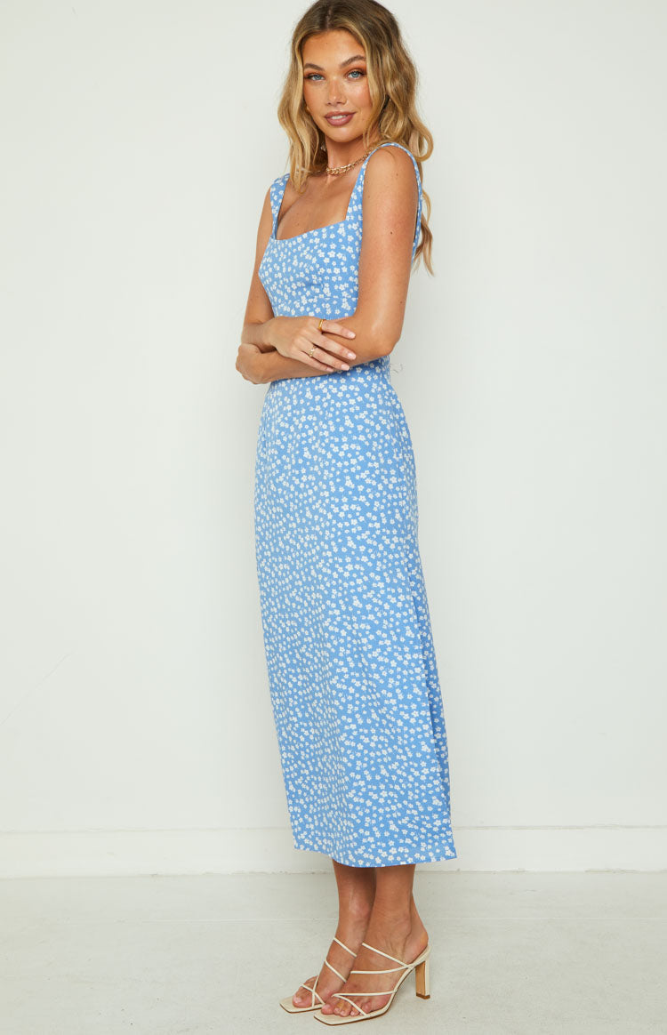 Nataliah Blue Floral Midi Dress