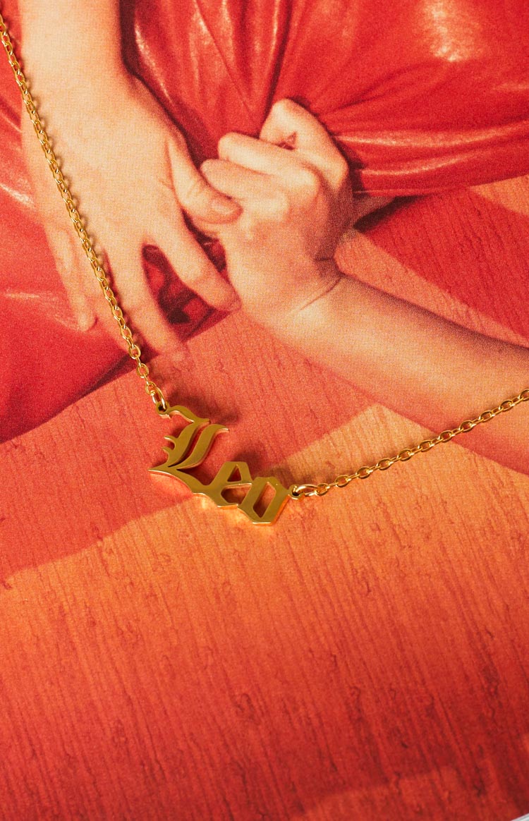 18k Star Sign Gold Necklace