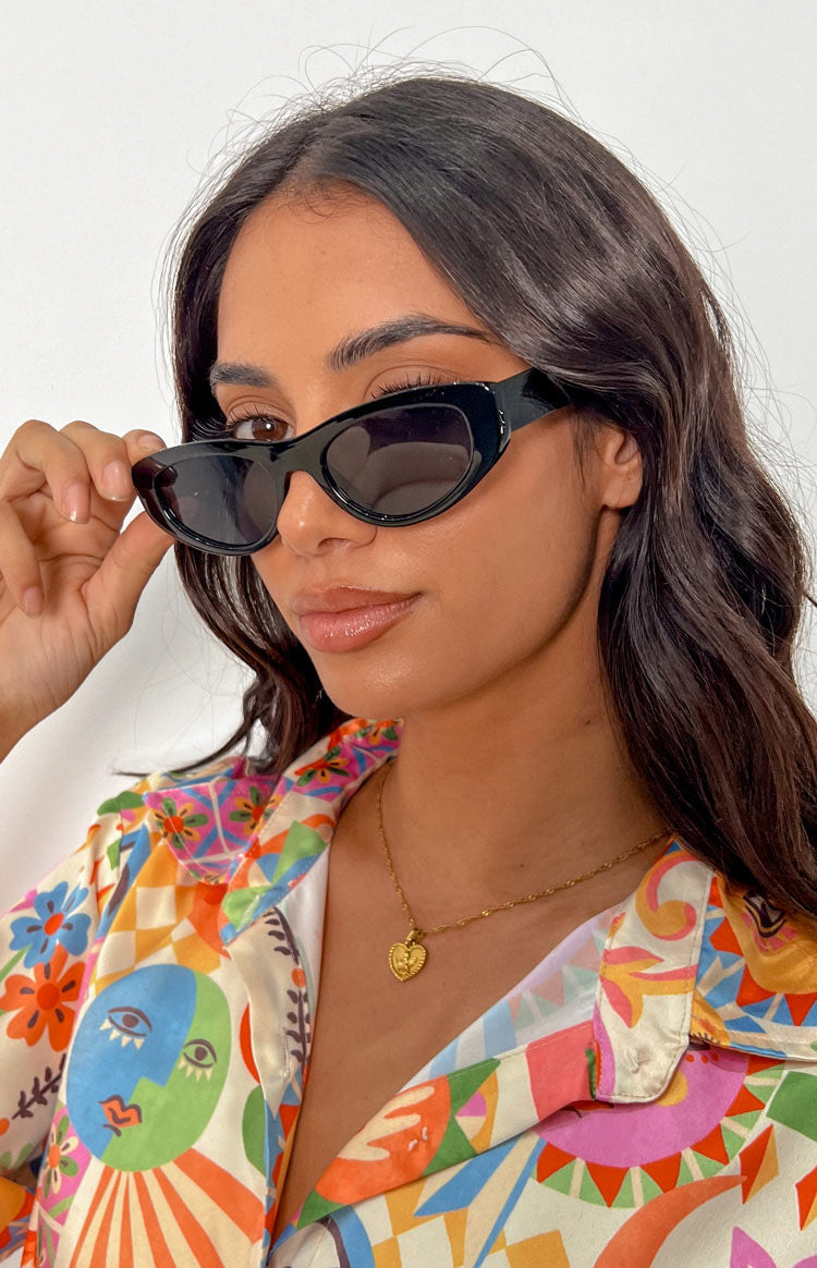 Martina Cateye Sunglasses Black (FREE over $150)