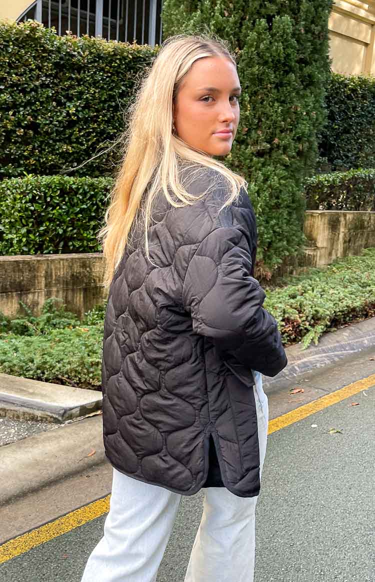 Lioness Dusk Till Dawn Black Puffer