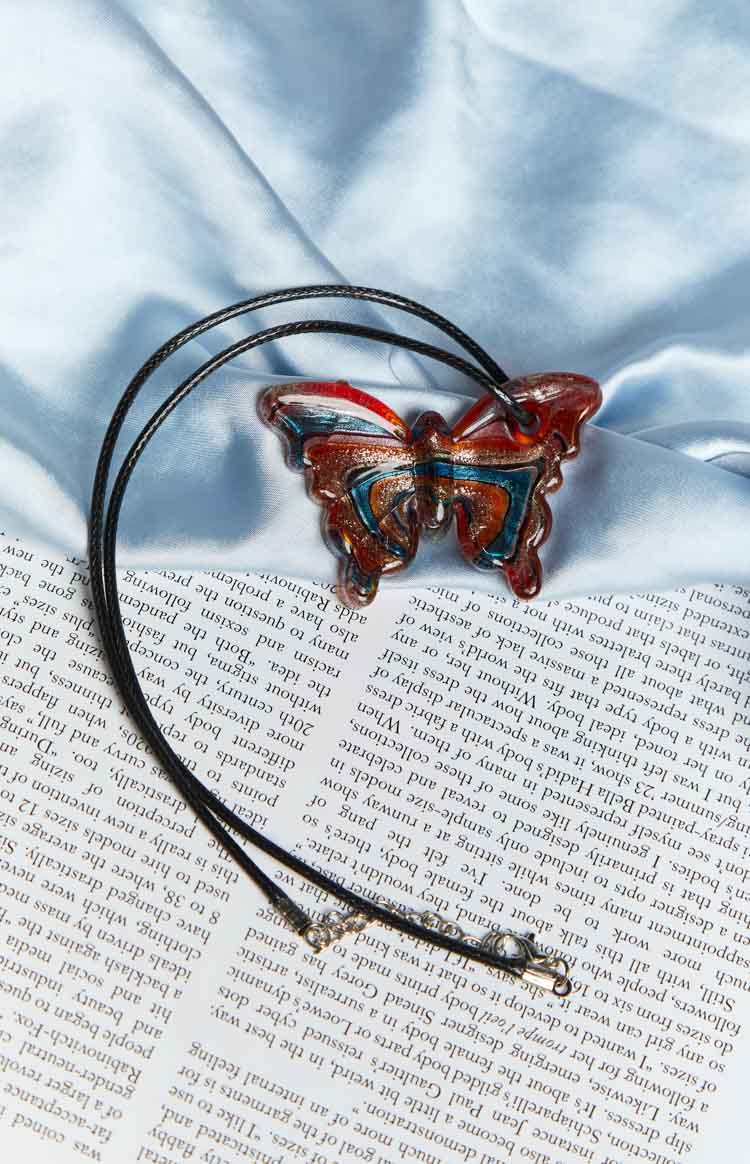 Zola Red Glass Pendant Necklace