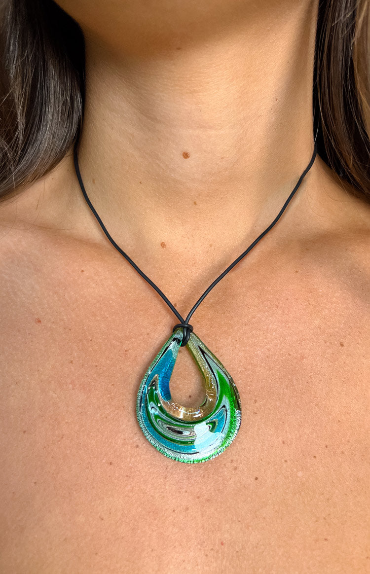 Ally Green Pendant Necklace