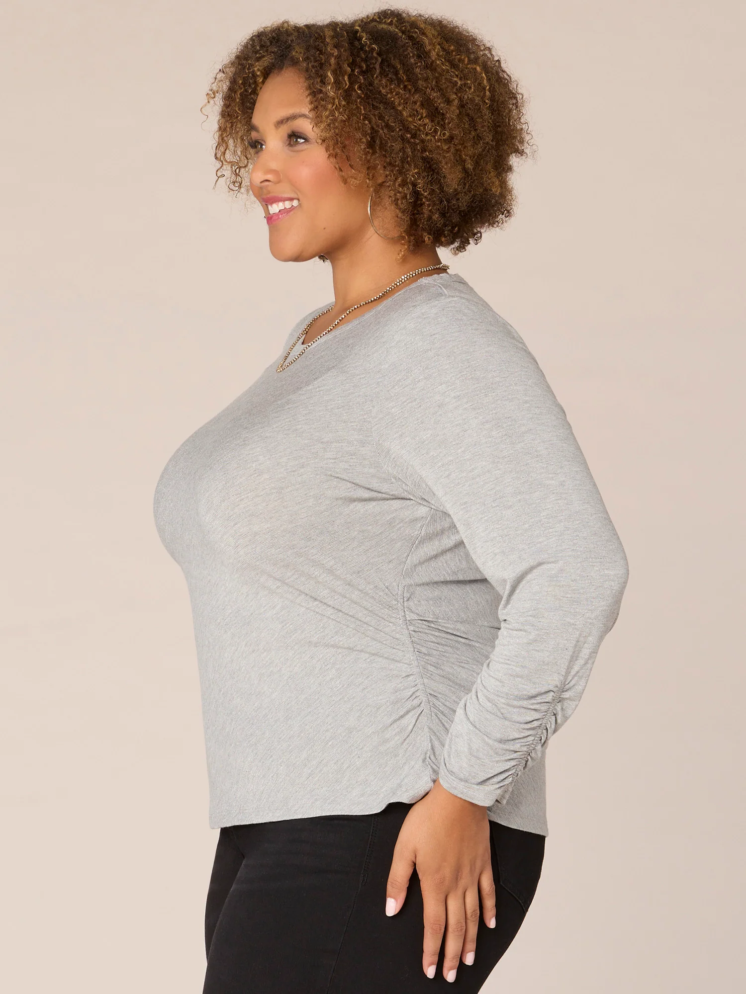 Three Quarter Ruched Sleeve Scoop Neck Plus Size Knit Top