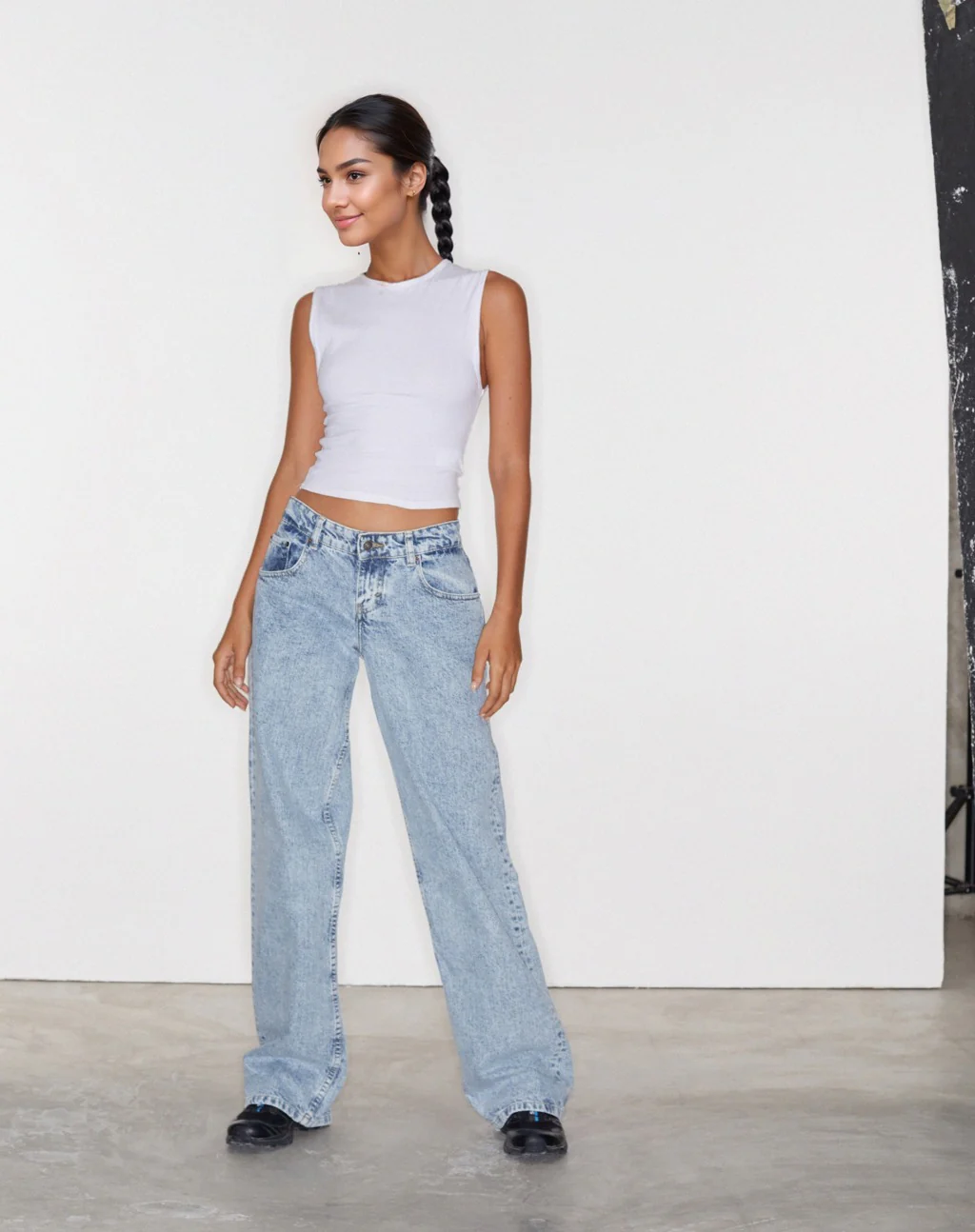 Low Rise Parallel Jeans in 80s Light Blue Wash - luluinthesky