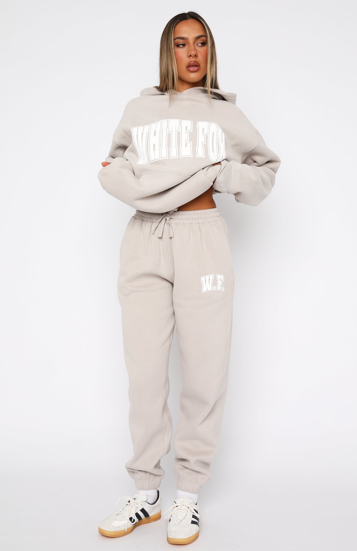 Decade Classics Varsity Sweatpants Moon - luluinthesky