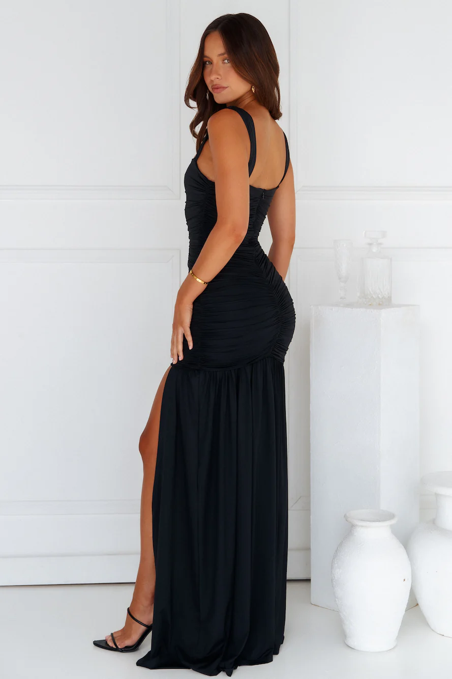 Carly Maxi Dress Black - luluinthesky