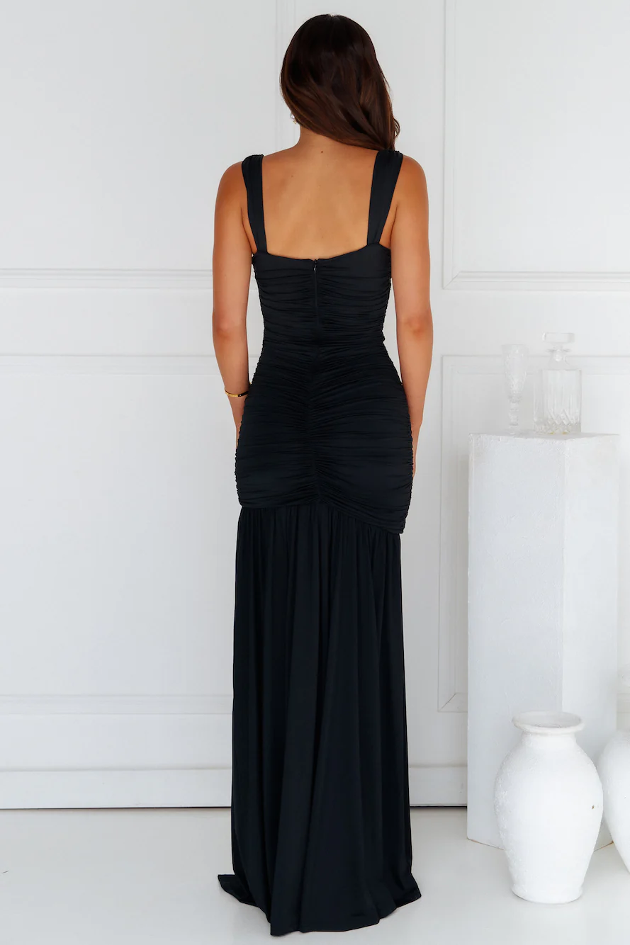 Carly Maxi Dress Black - luluinthesky