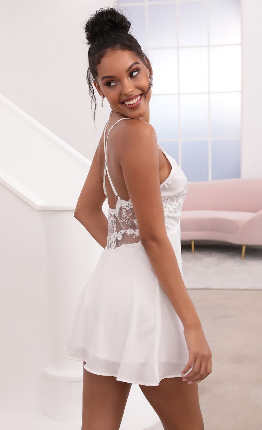 Floral Lace Dress in White - luluinthesky