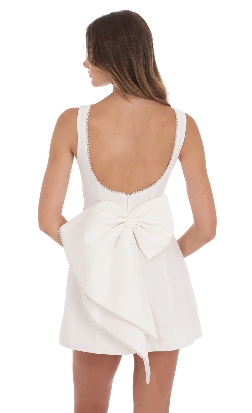 Attachable Pearl Fishtail Dress in White - luluinthesky