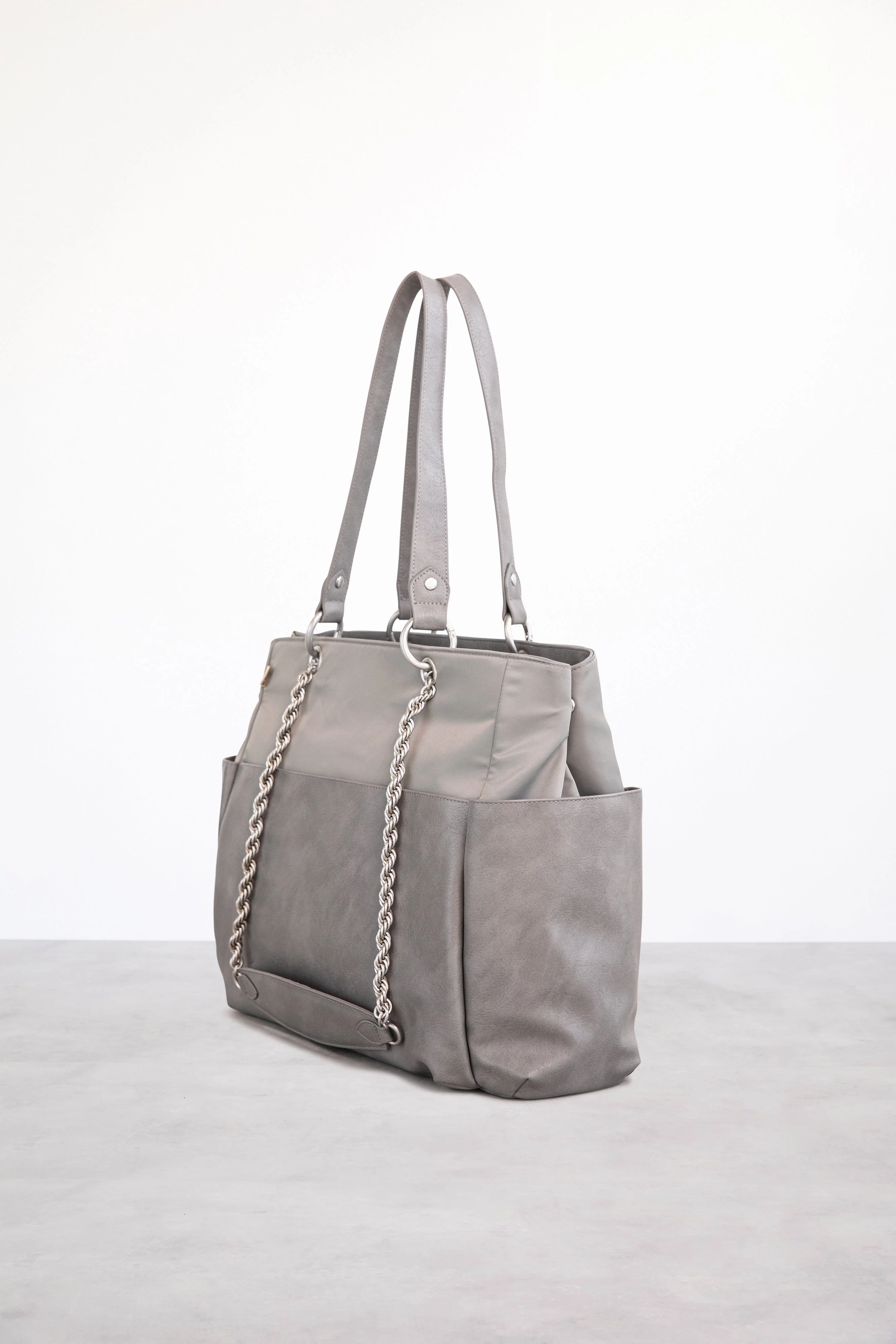 The Diaper Bag in Grey - luluinthesky