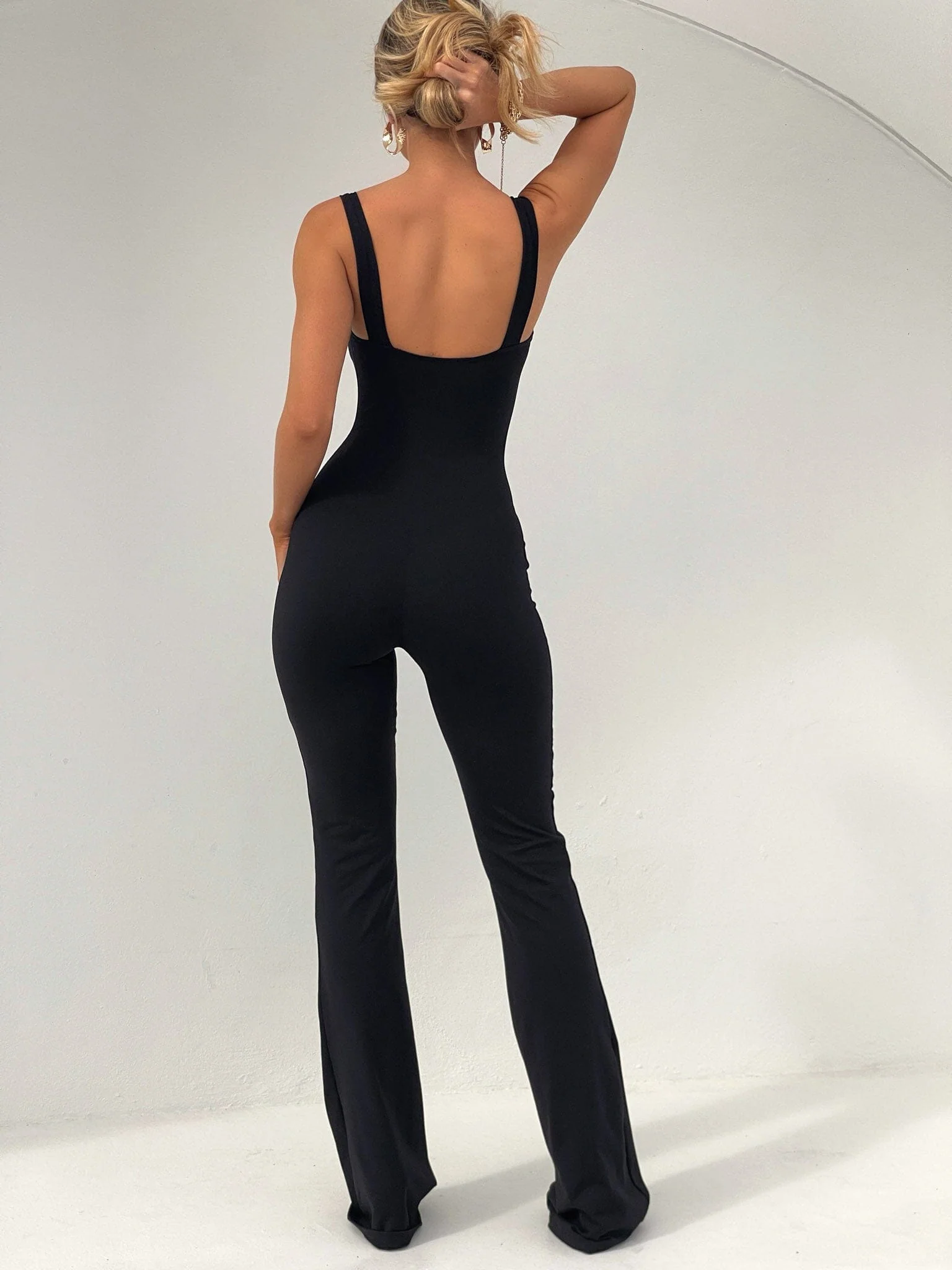 DIONNE JUMPSUIT BLACK - luluinthesky