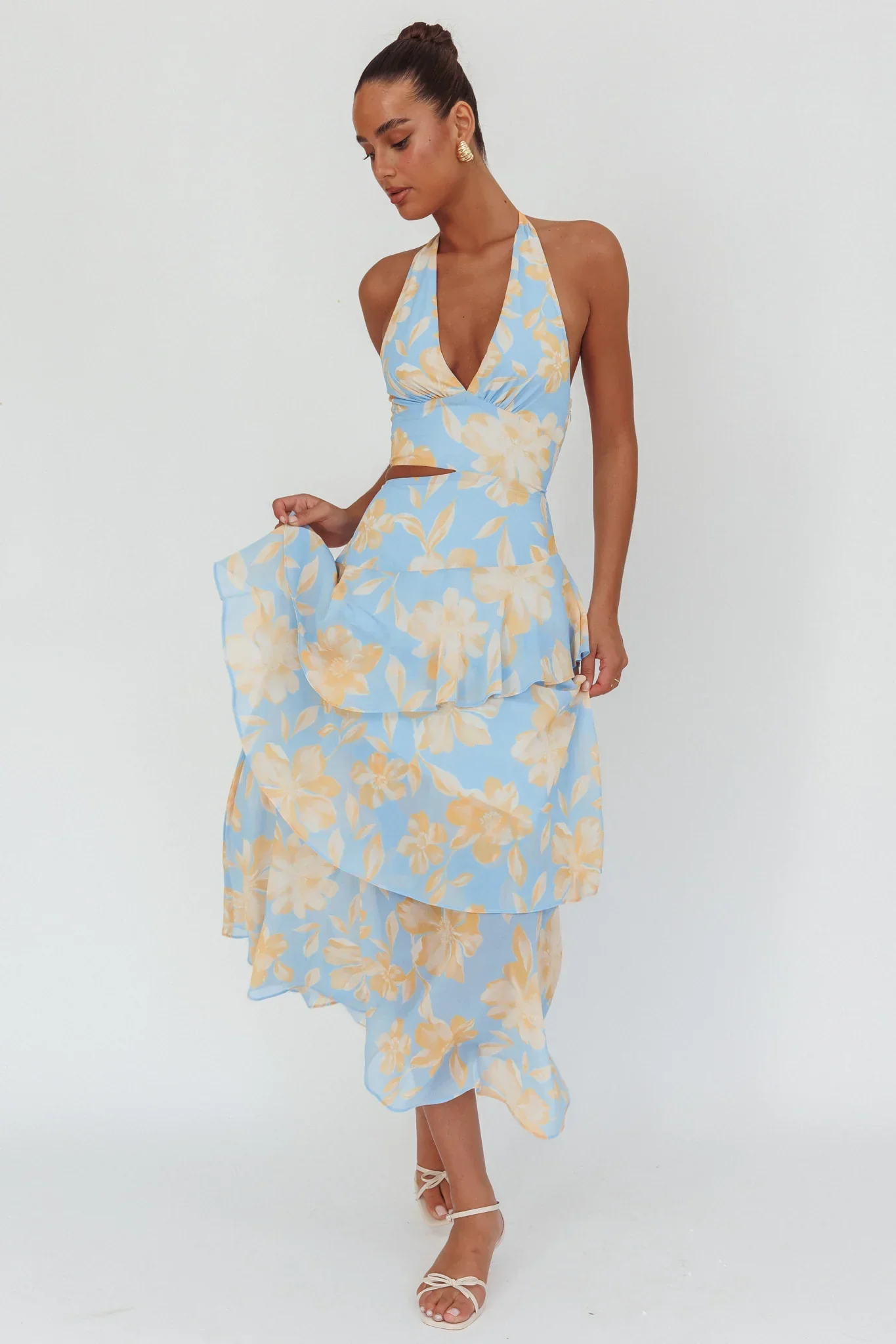 Aura Points Halterneck Cut-Out Maxi Dress Floral Blue - luluinthesky
