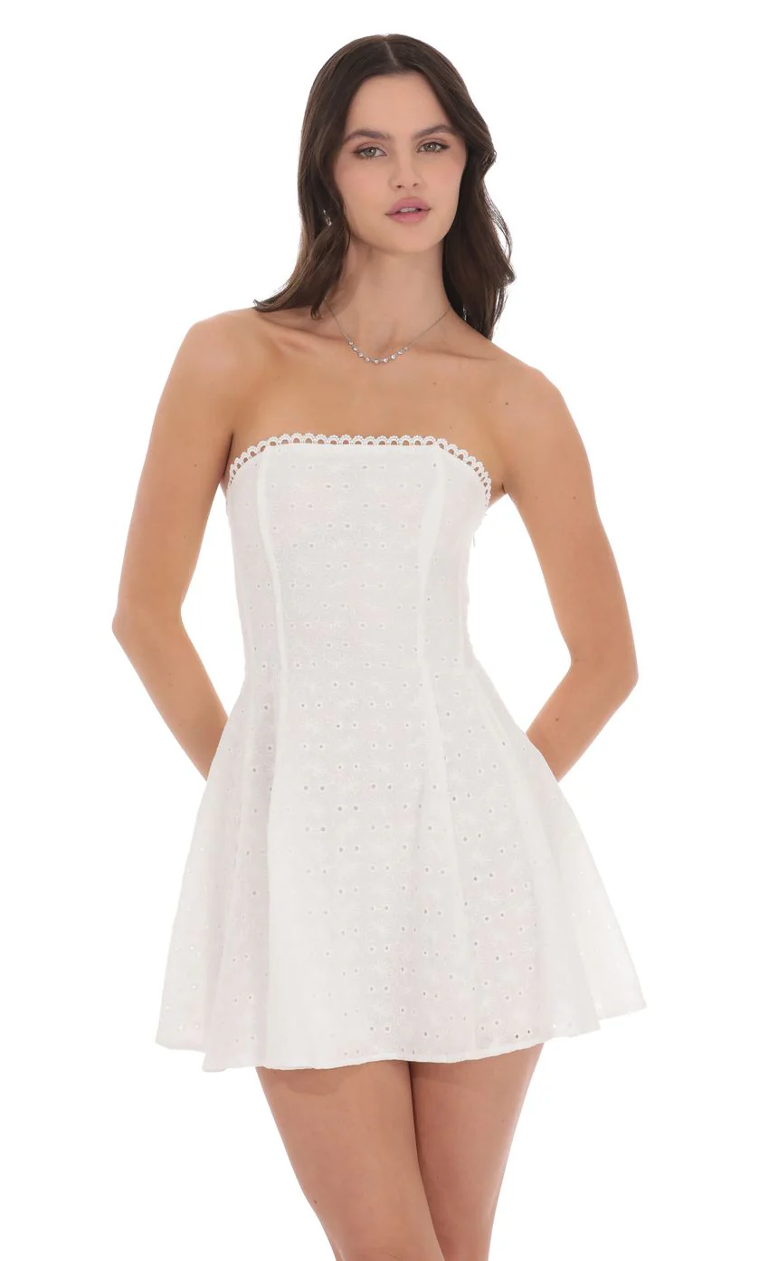 Eyelet Floral Strapless Dress in White - luluinthesky