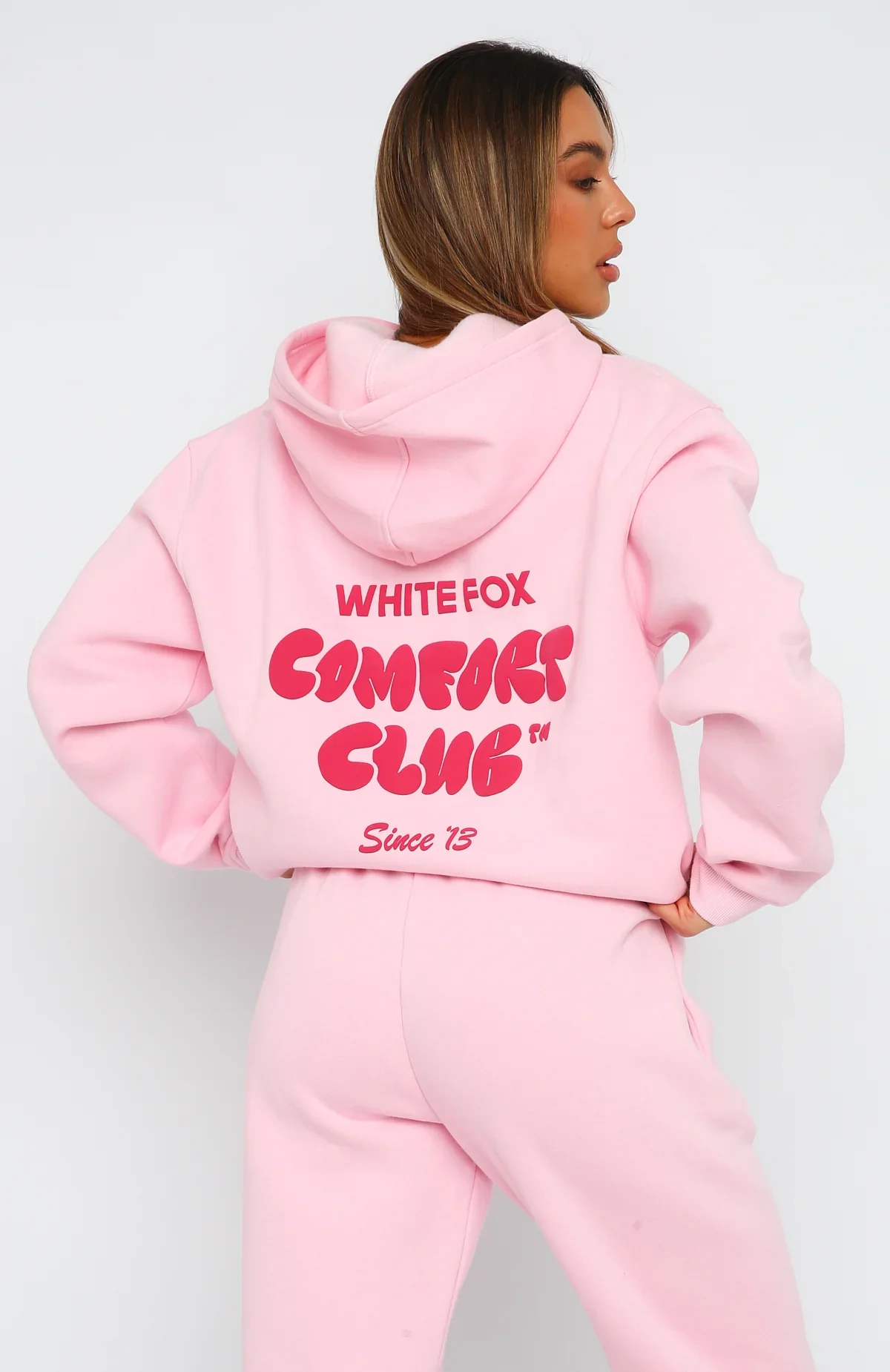 Comfort Club Oversized Hoodie Bon Bon - luluinthesky