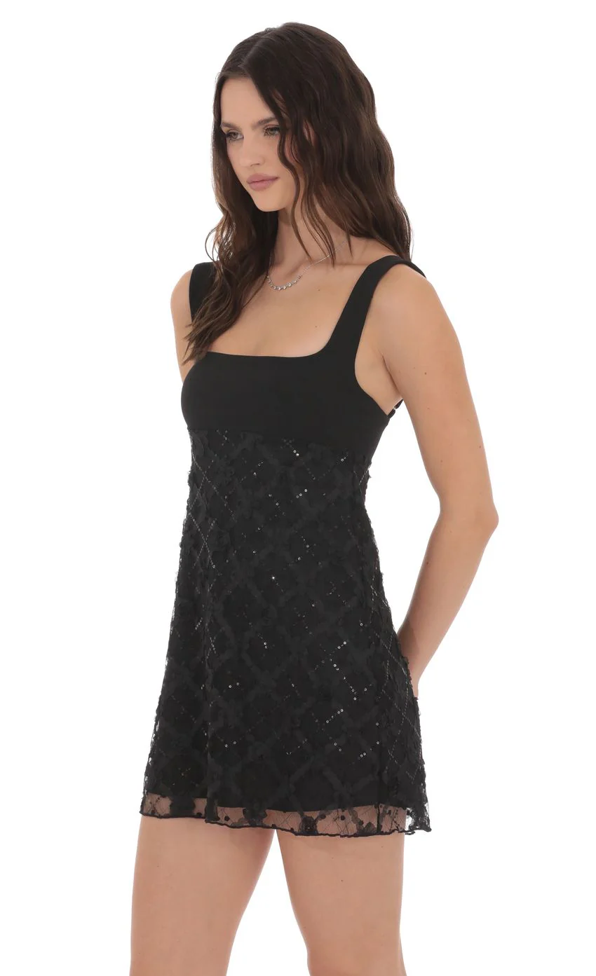 Novelty Lace Shift Dress in Black - luluinthesky