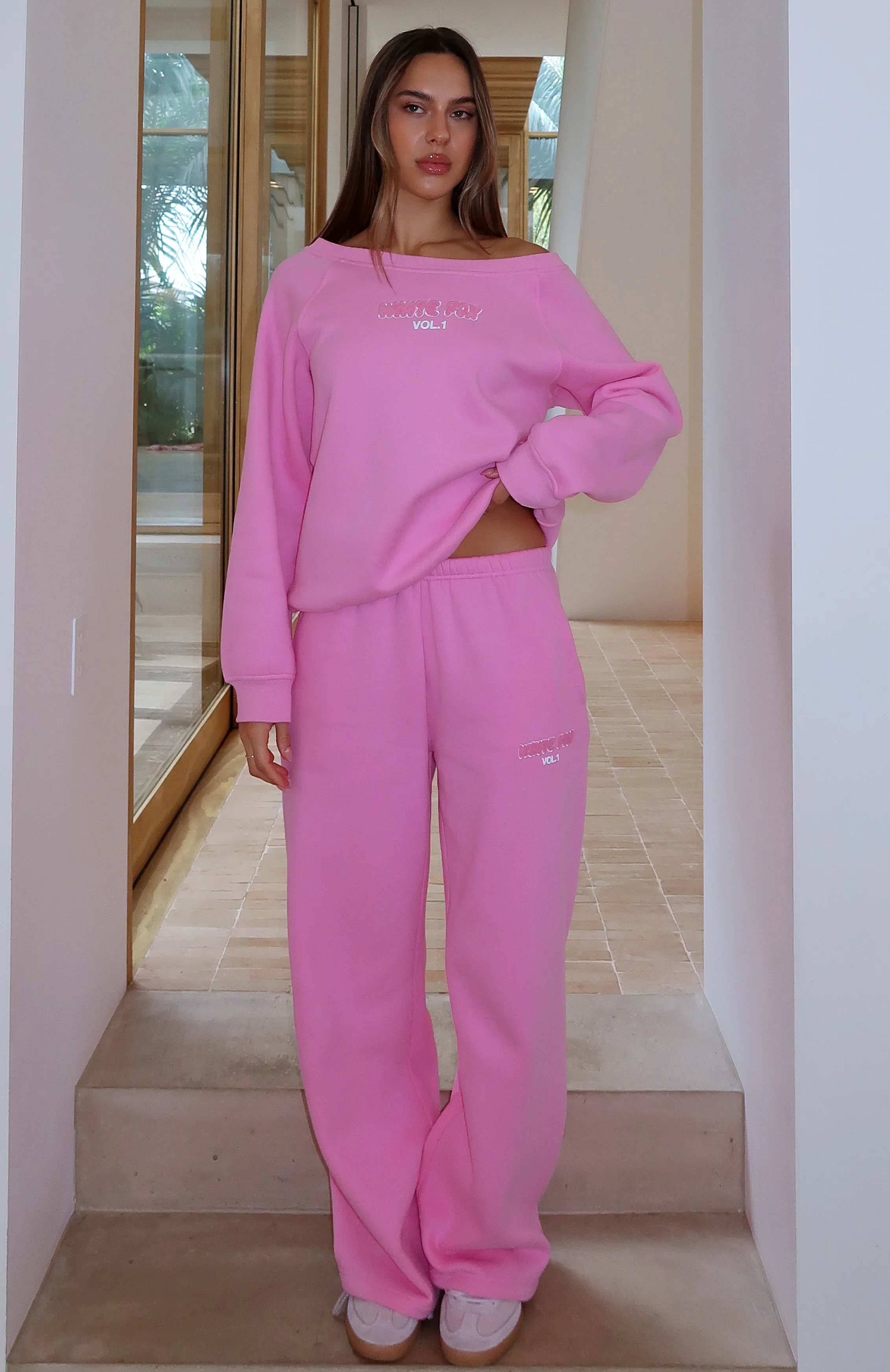 Vol. 1 Wide Leg Sweatpants Bubblegum - luluinthesky