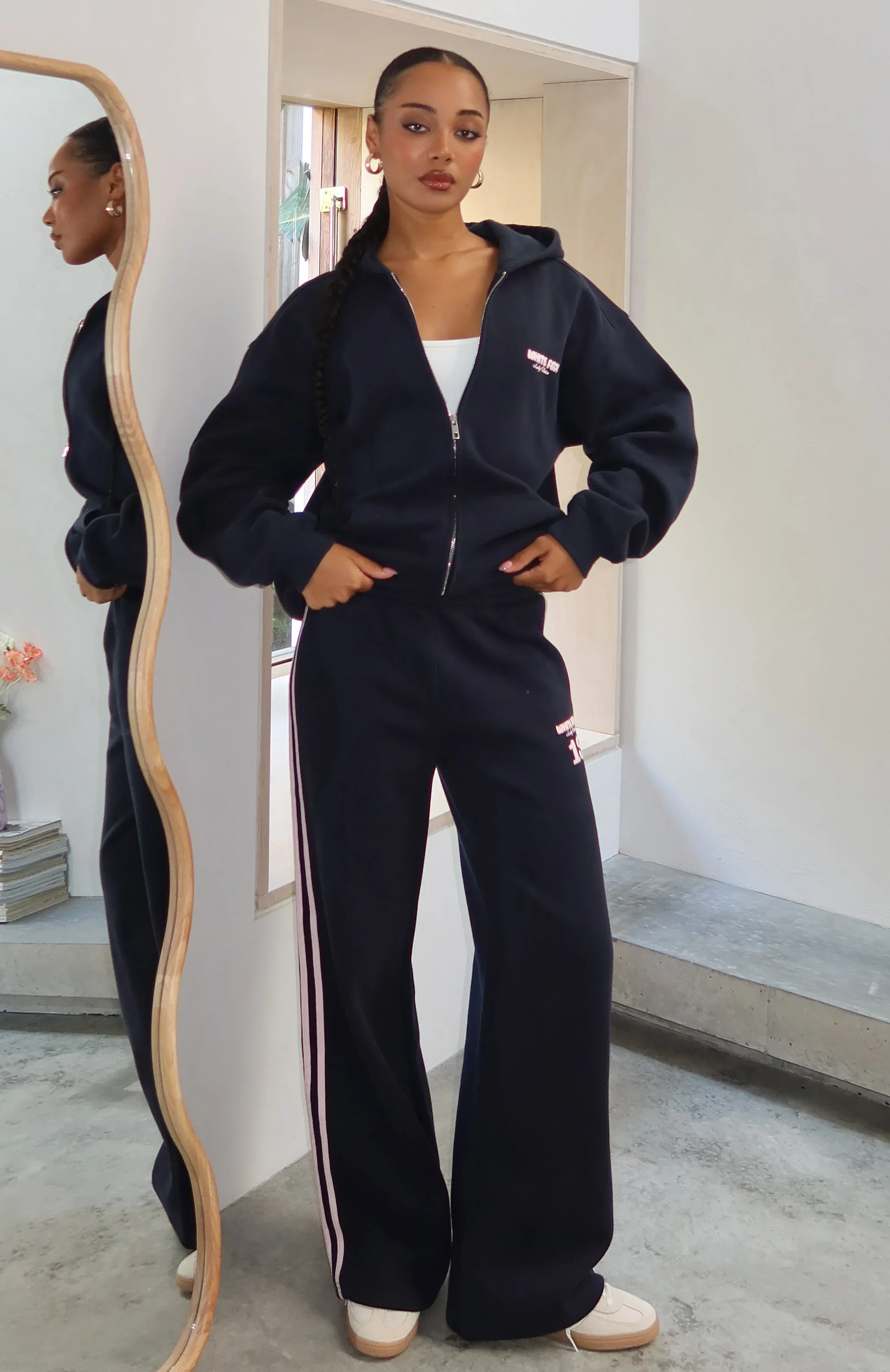 Lucky Thirteen Charise Wide Leg Sweatpants Navy - luluinthesky