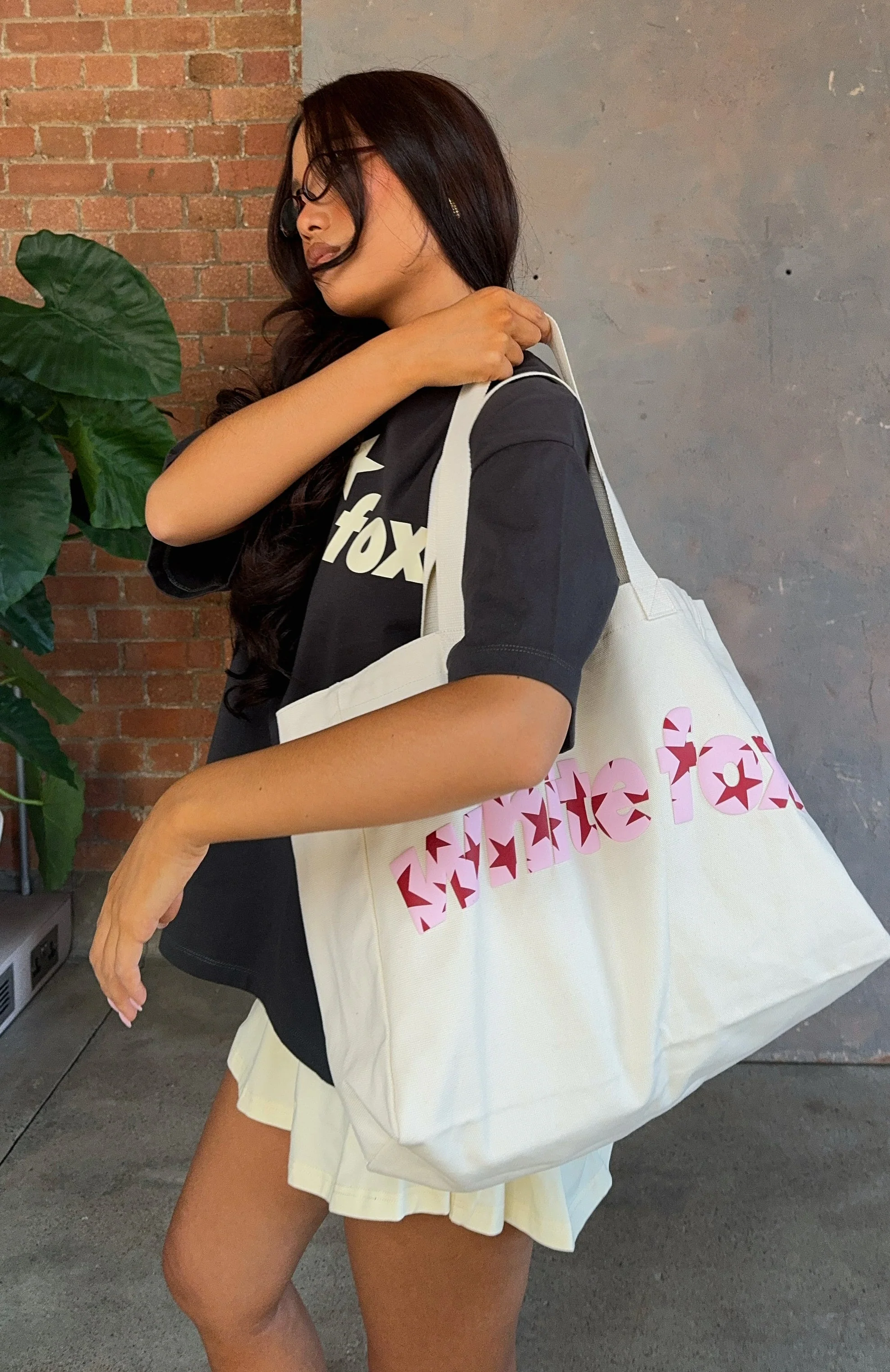 From The Archives Jaxx Tote Bag Off White - luluinthesky