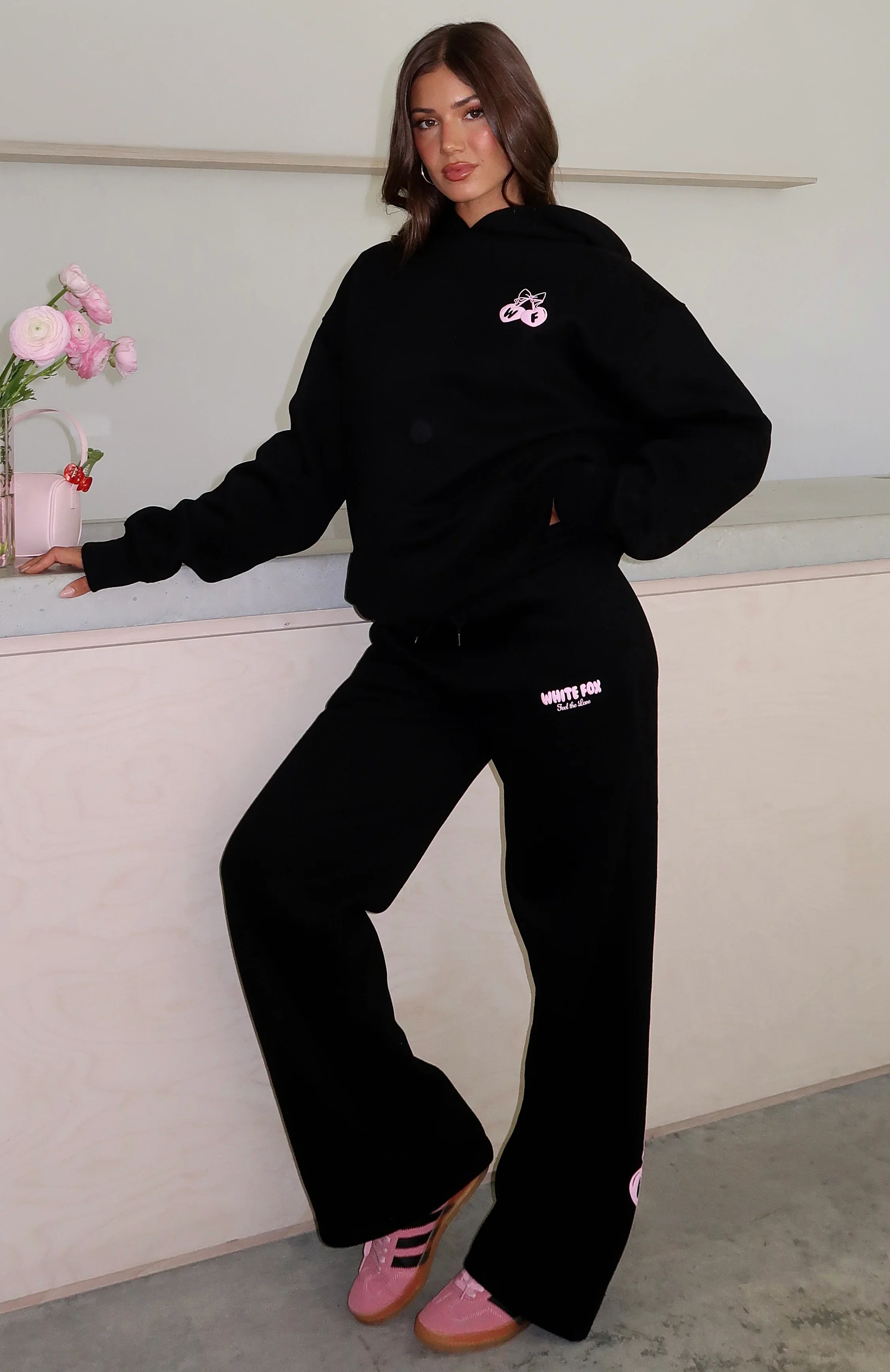Feel The Love Wide Leg Sweatpants Black - luluinthesky