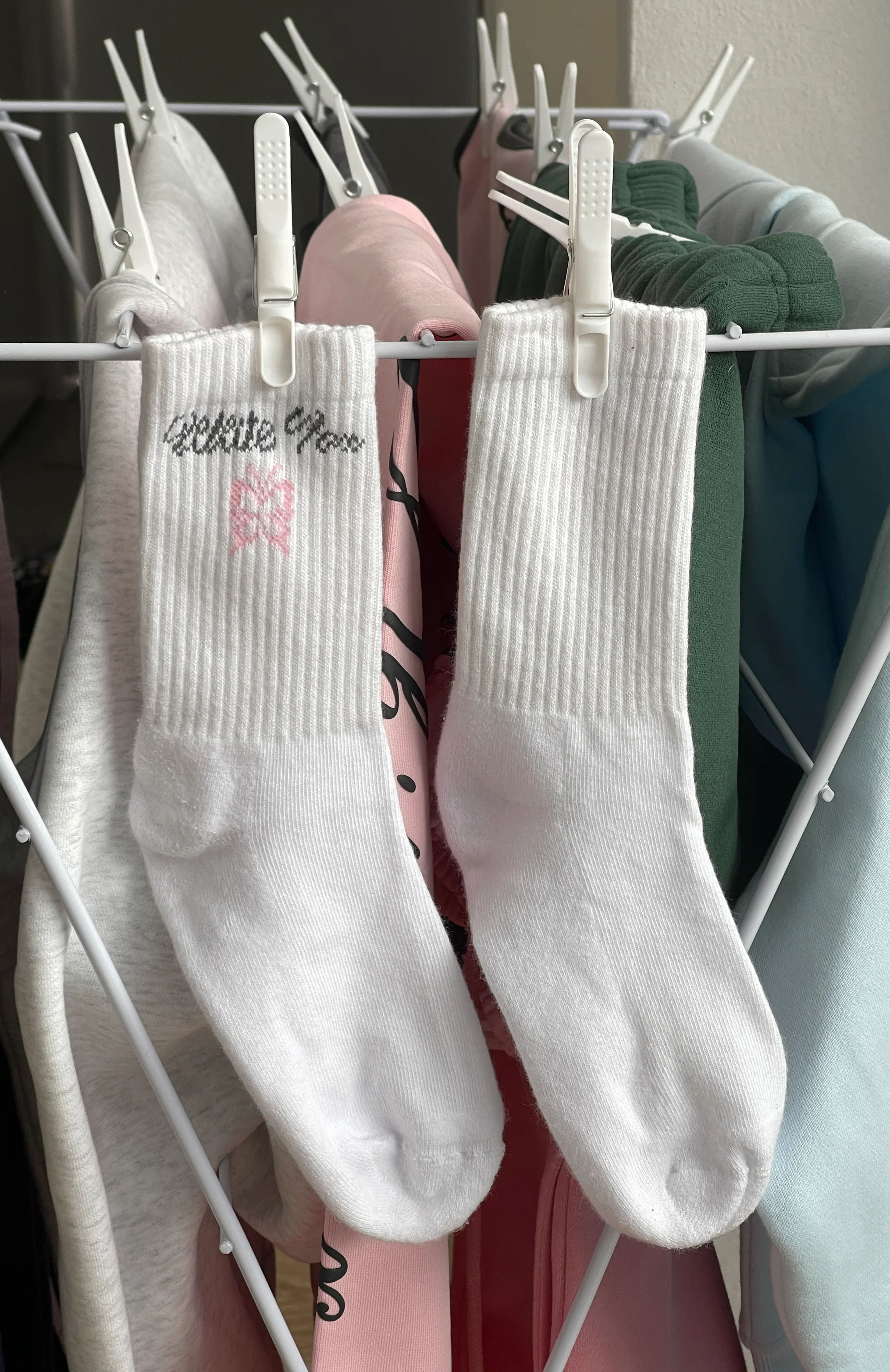Lucky Thirteen Audrina Socks White - luluinthesky