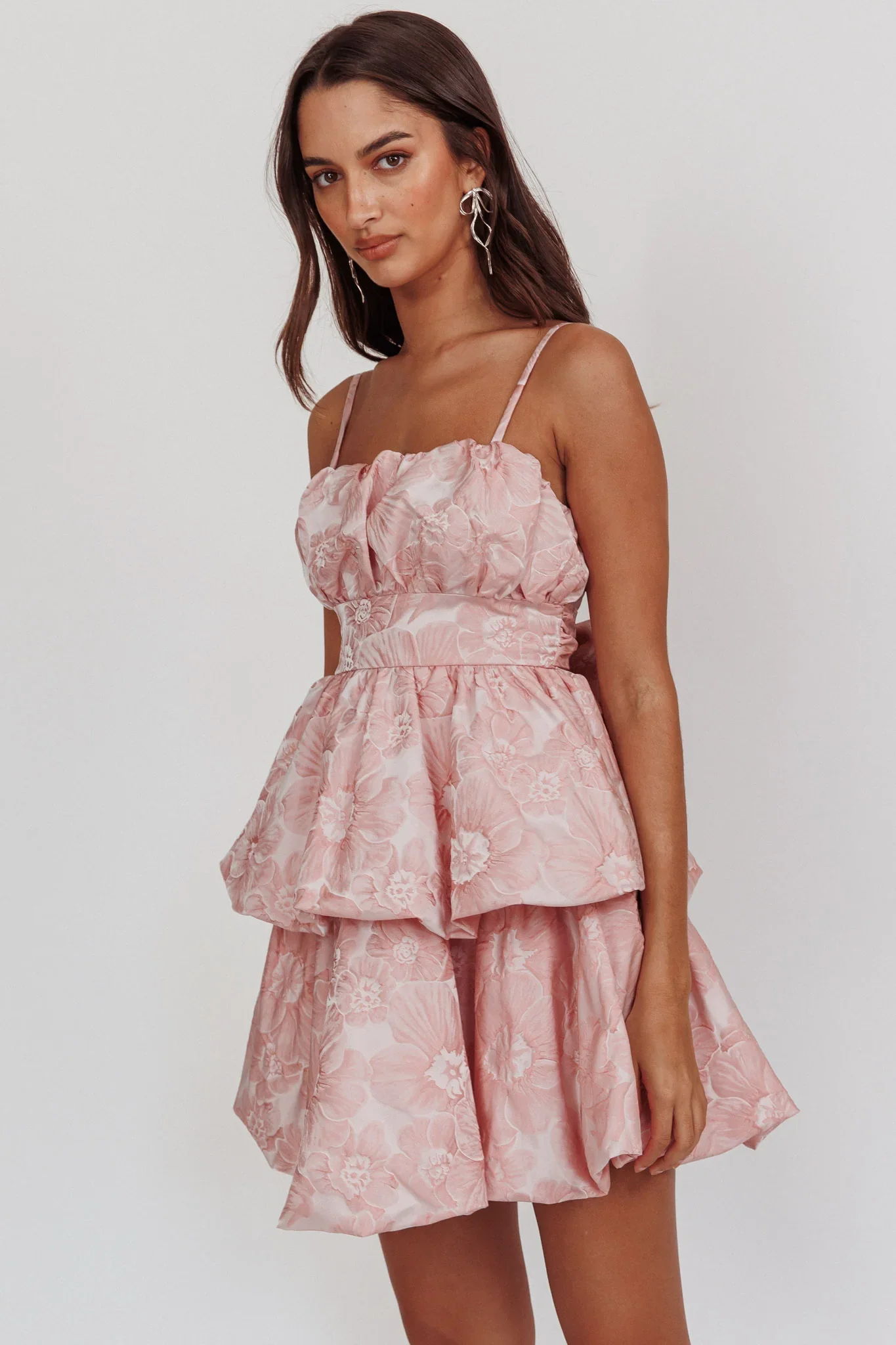 Zilara Bubble Hem Bow Dress Jacquard Pink - luluinthesky