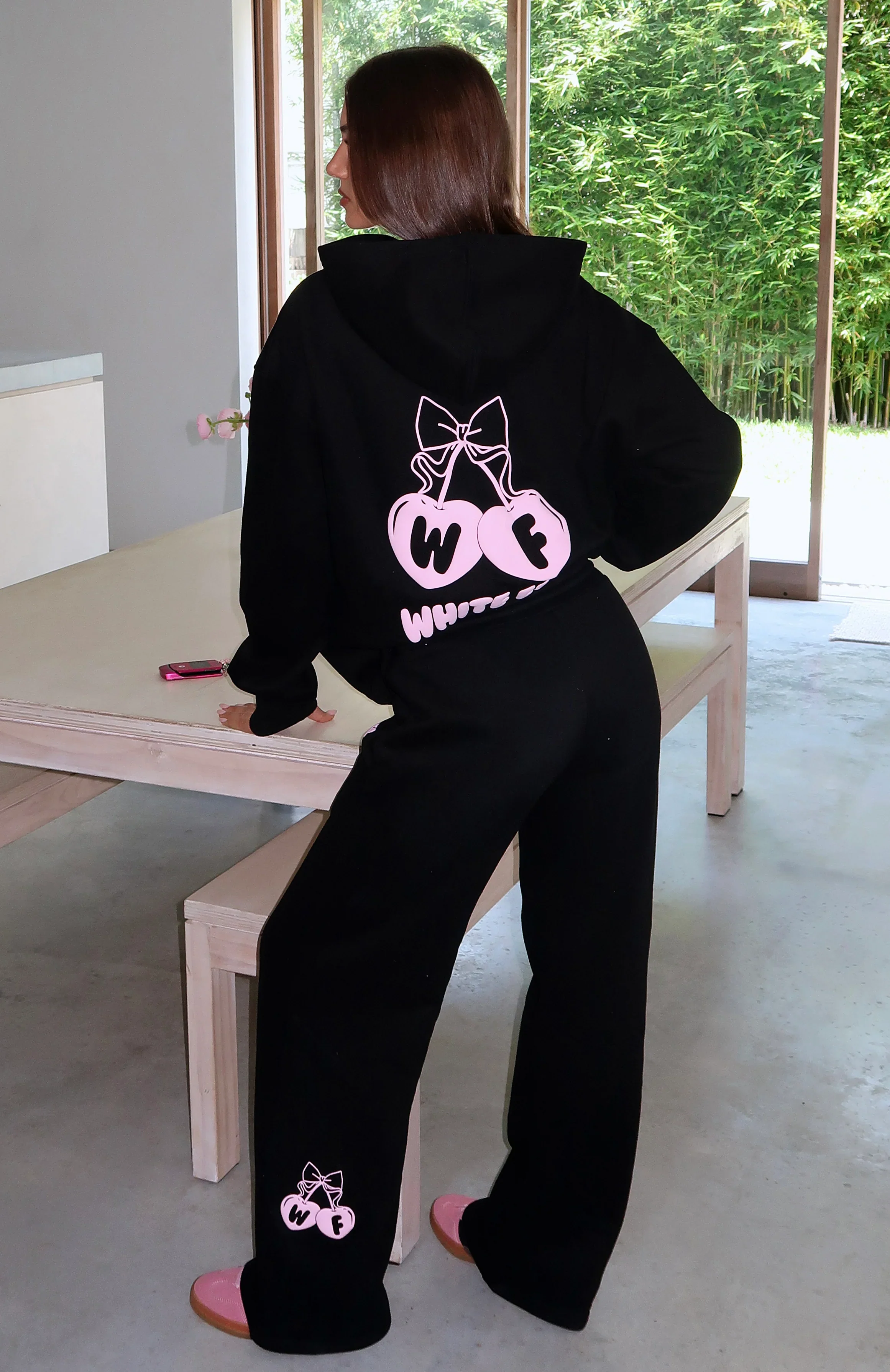 Feel The Love Wide Leg Sweatpants Black - luluinthesky