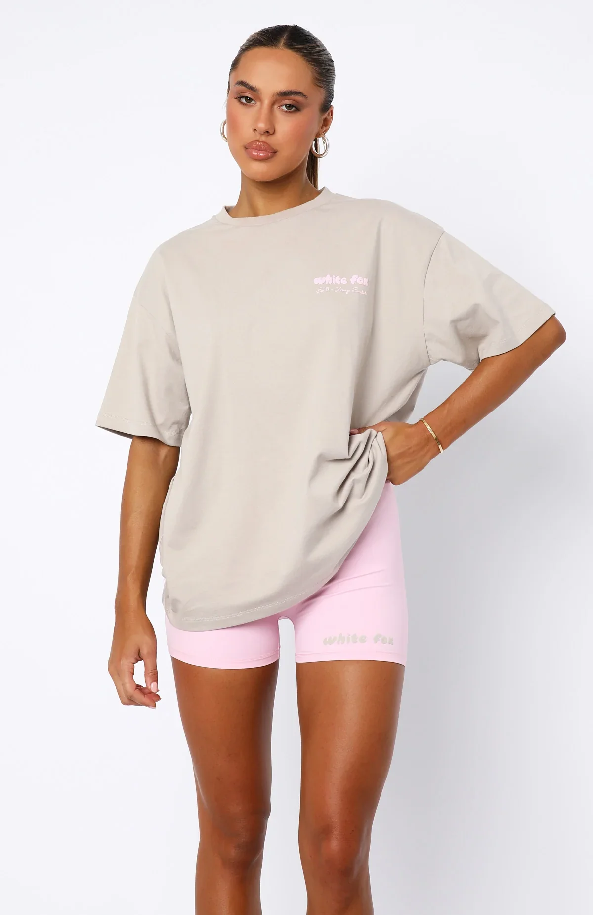 Era 8 Oversized Tee Mooncake - luluinthesky