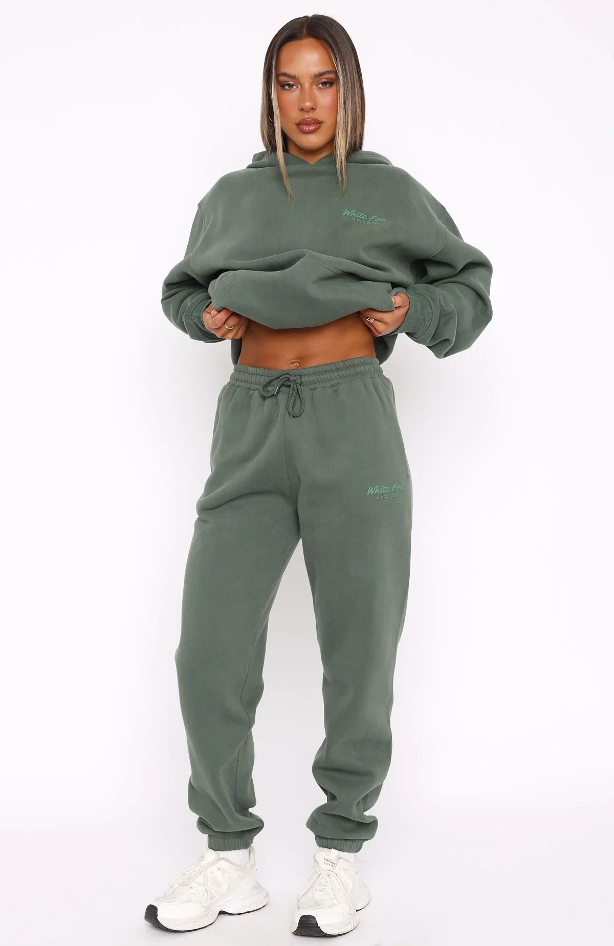Leisure Edition Sweatpants Dark Green - luluinthesky