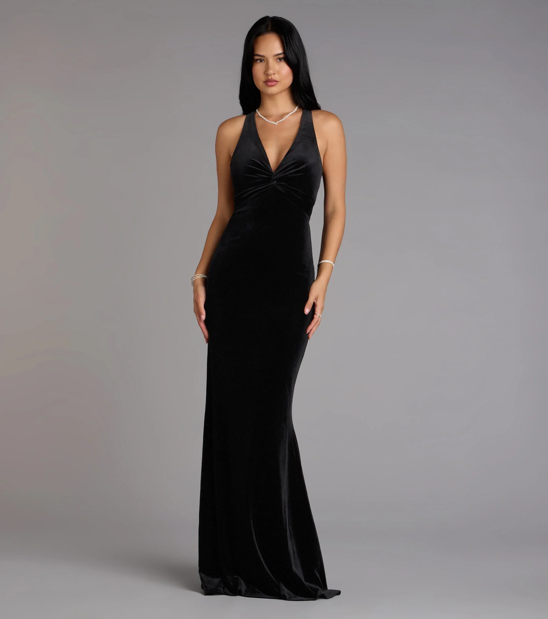 Vivienne Velvet Tie-Back Formal Dress - luluinthesky