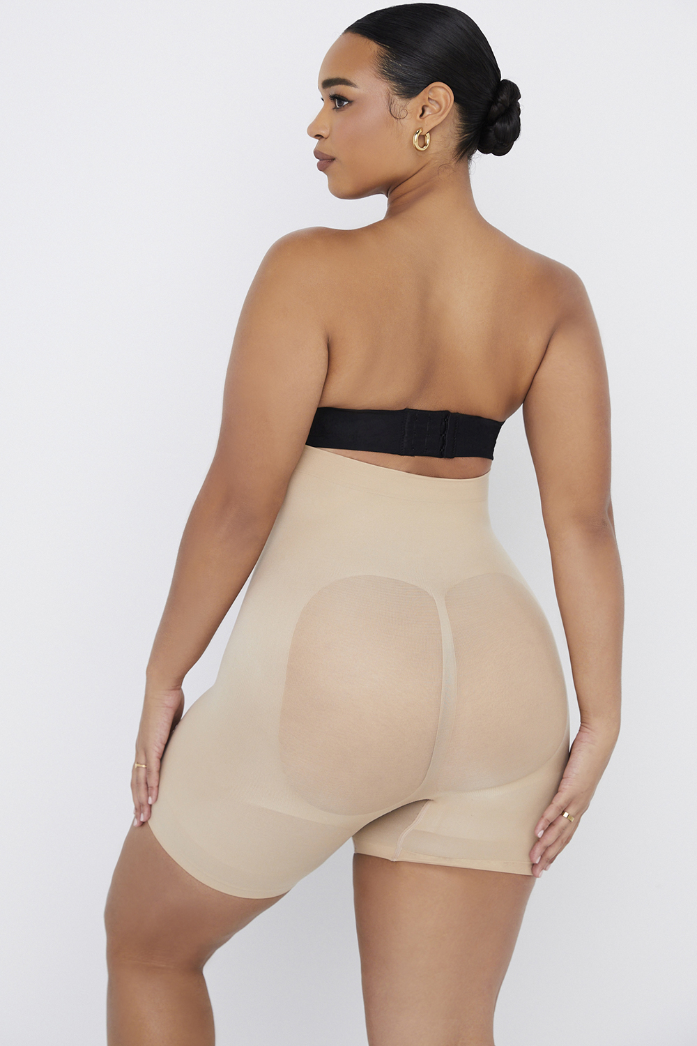 Sculpting Shorts Almond - luluinthesky