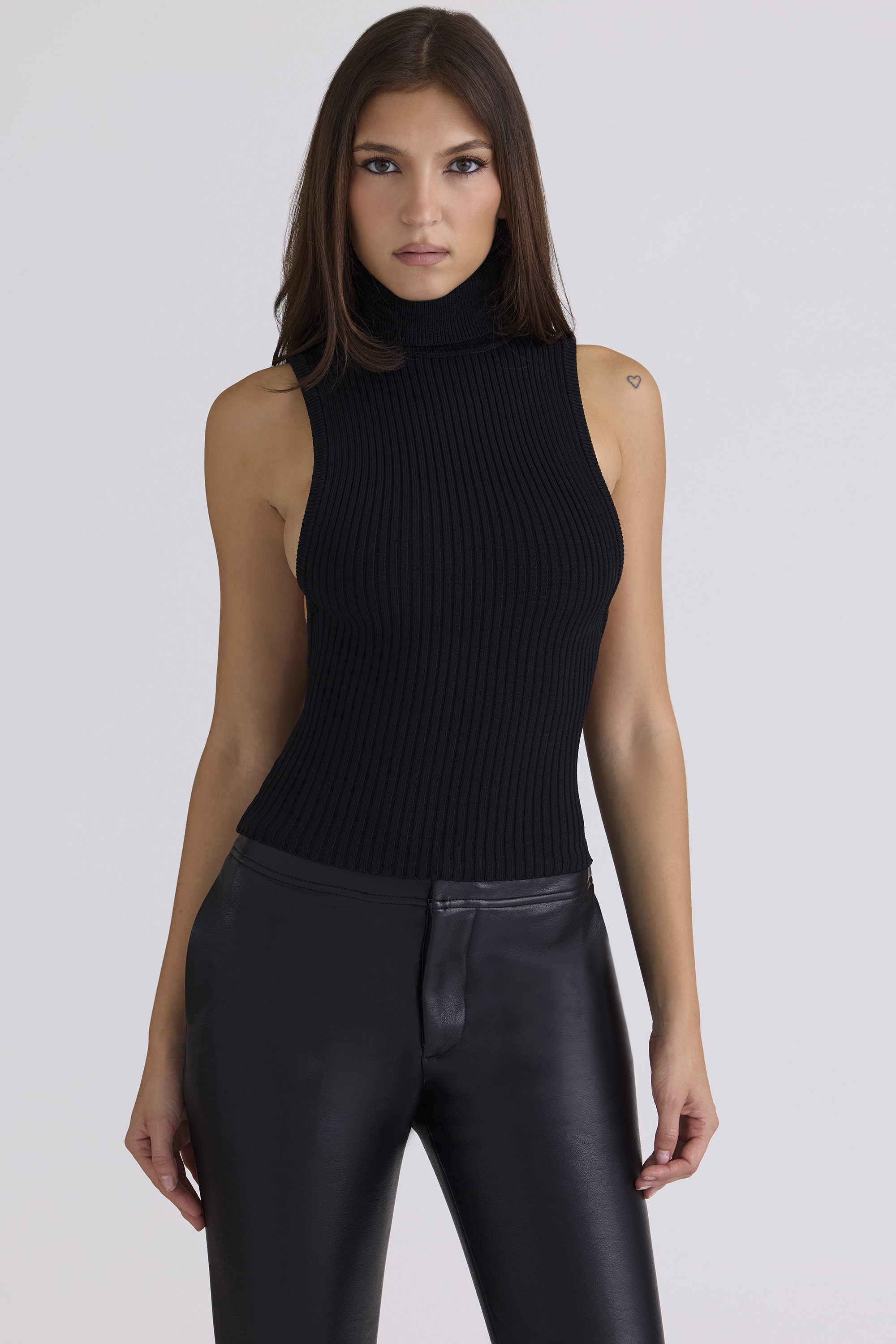Dina Black Backless Top - luluinthesky