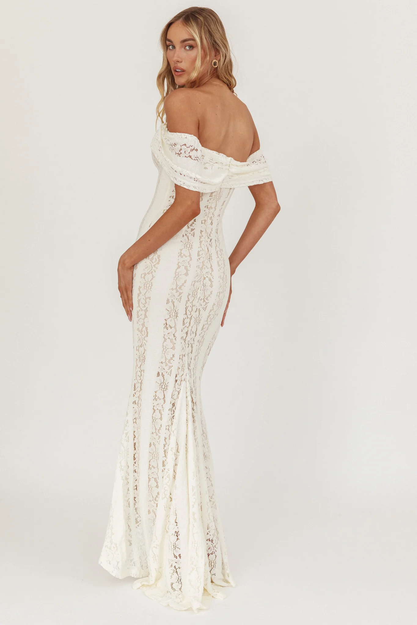 Enigma Off-Shoulder Maxi Dress Lace Cream - luluinthesky