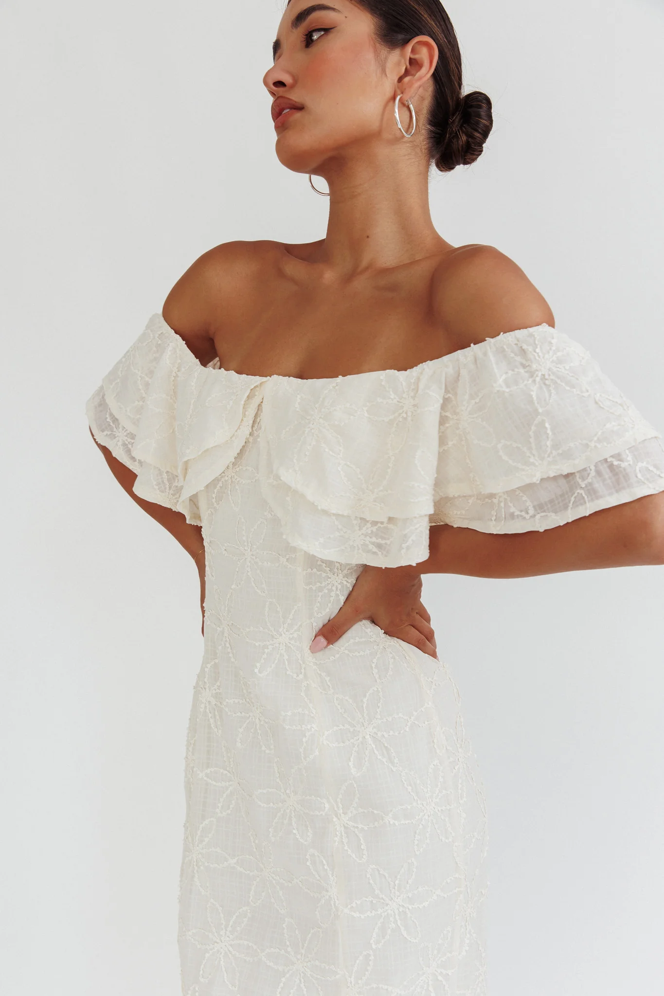 Beauty Within On-Off-Shoulder Maxi Dress Cream - luluinthesky