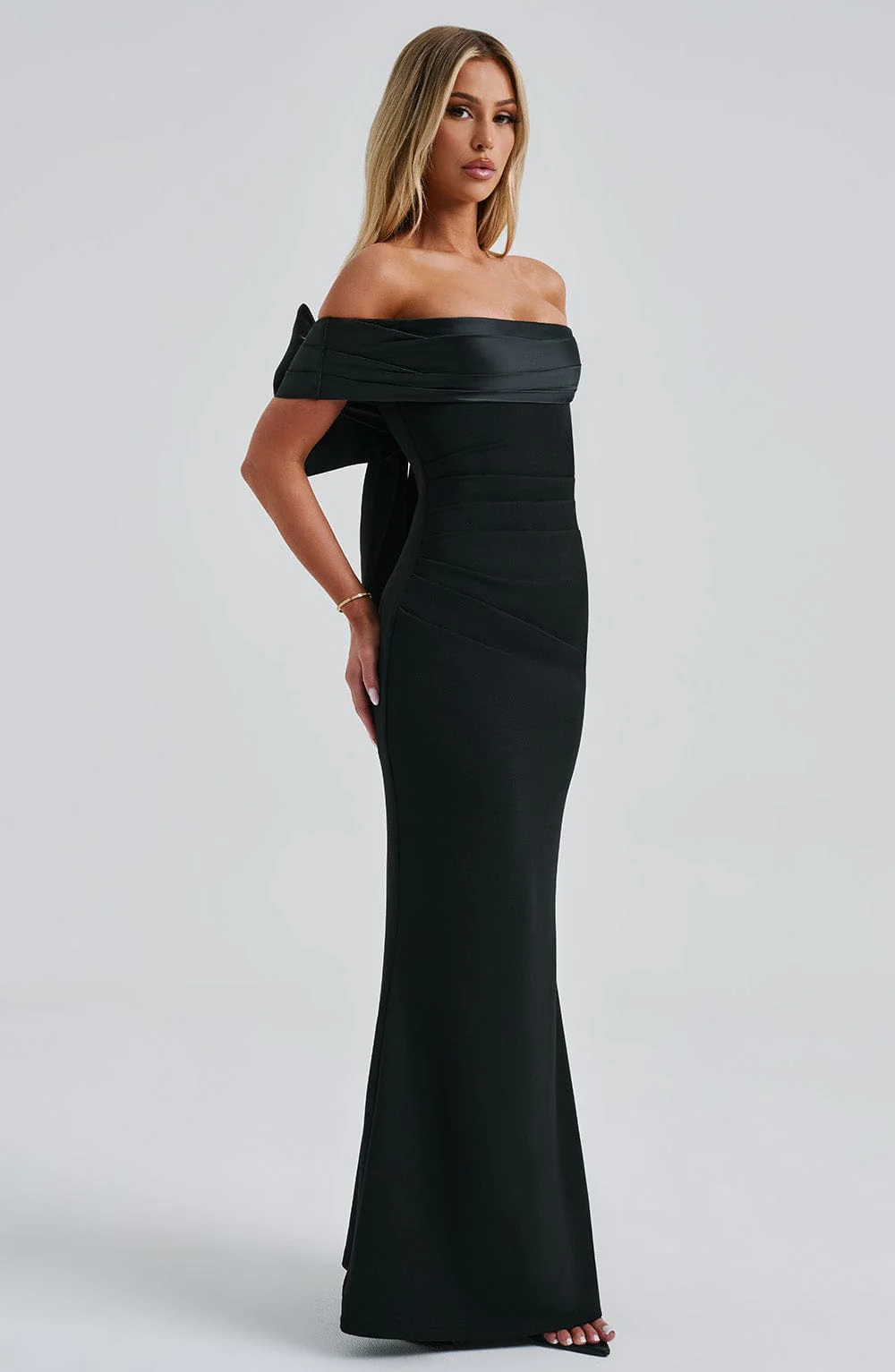 Joanna Maxi Dress - Black - luluinthesky