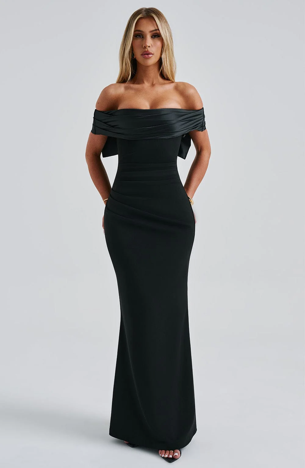 Joanna Maxi Dress - Black - luluinthesky