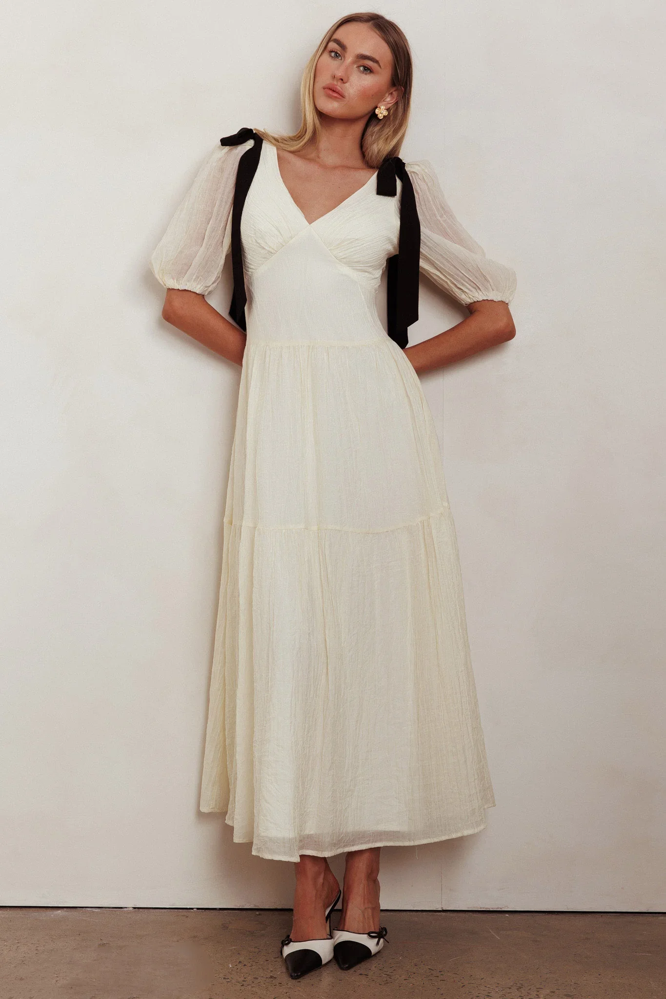 Sinta Bow Shoulder Puff Sleeve Maxi Dress Cream - luluinthesky