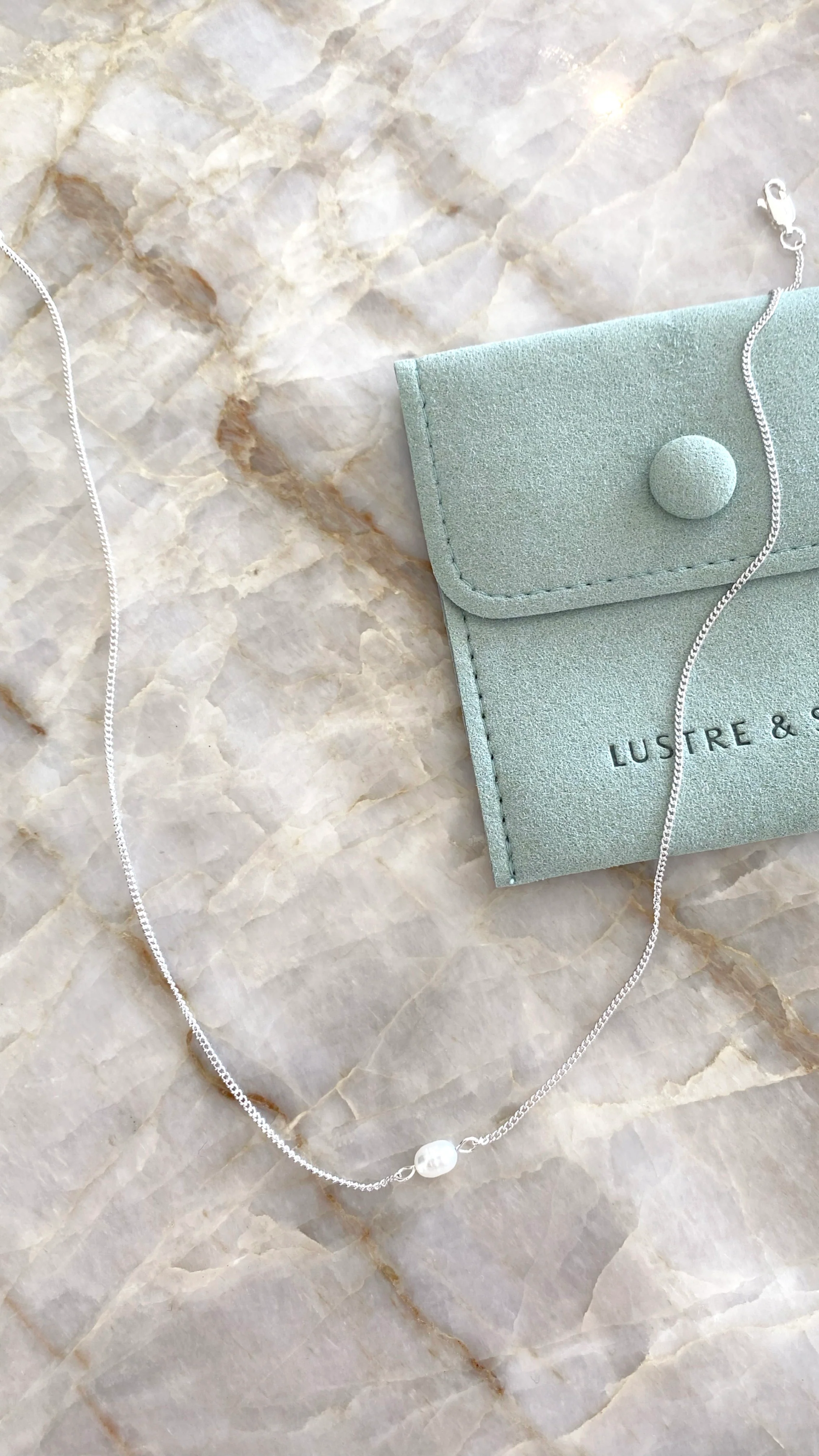 Kimmy Necklace - Silver/Pearl - luluinthesky