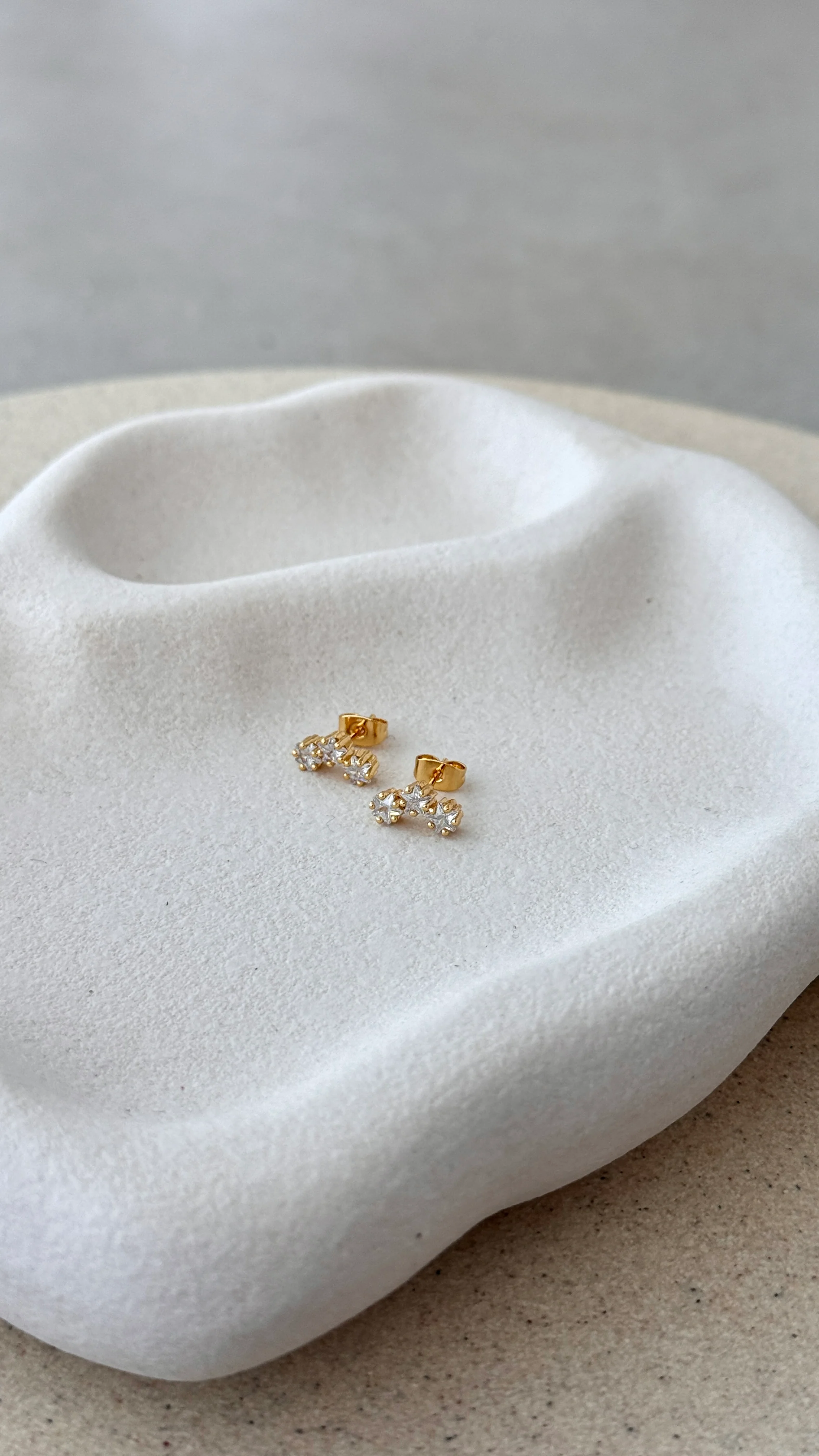 Harriett Earrings - Gold - luluinthesky