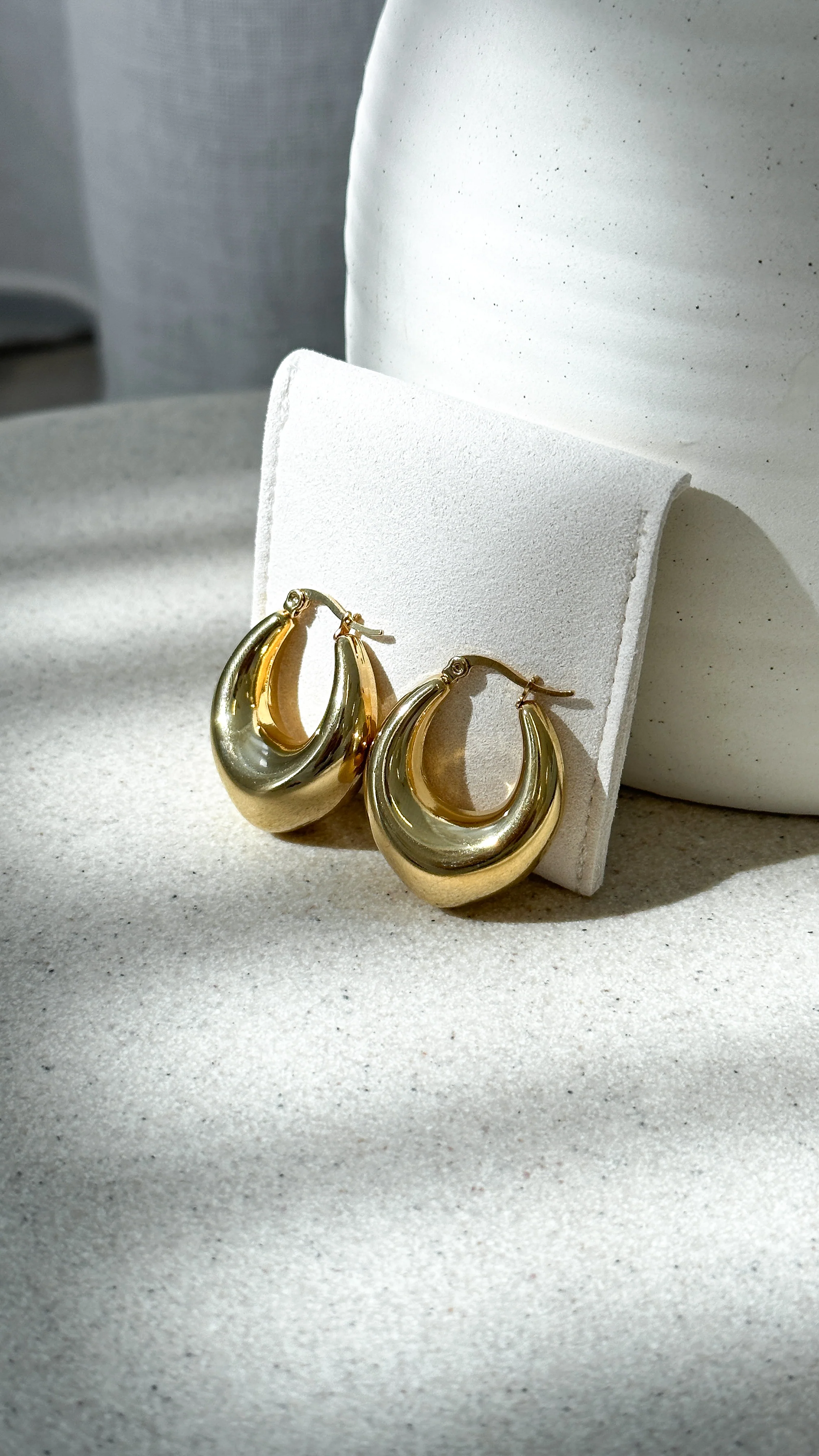 Arya Hoop Earrings - Gold - luluinthesky