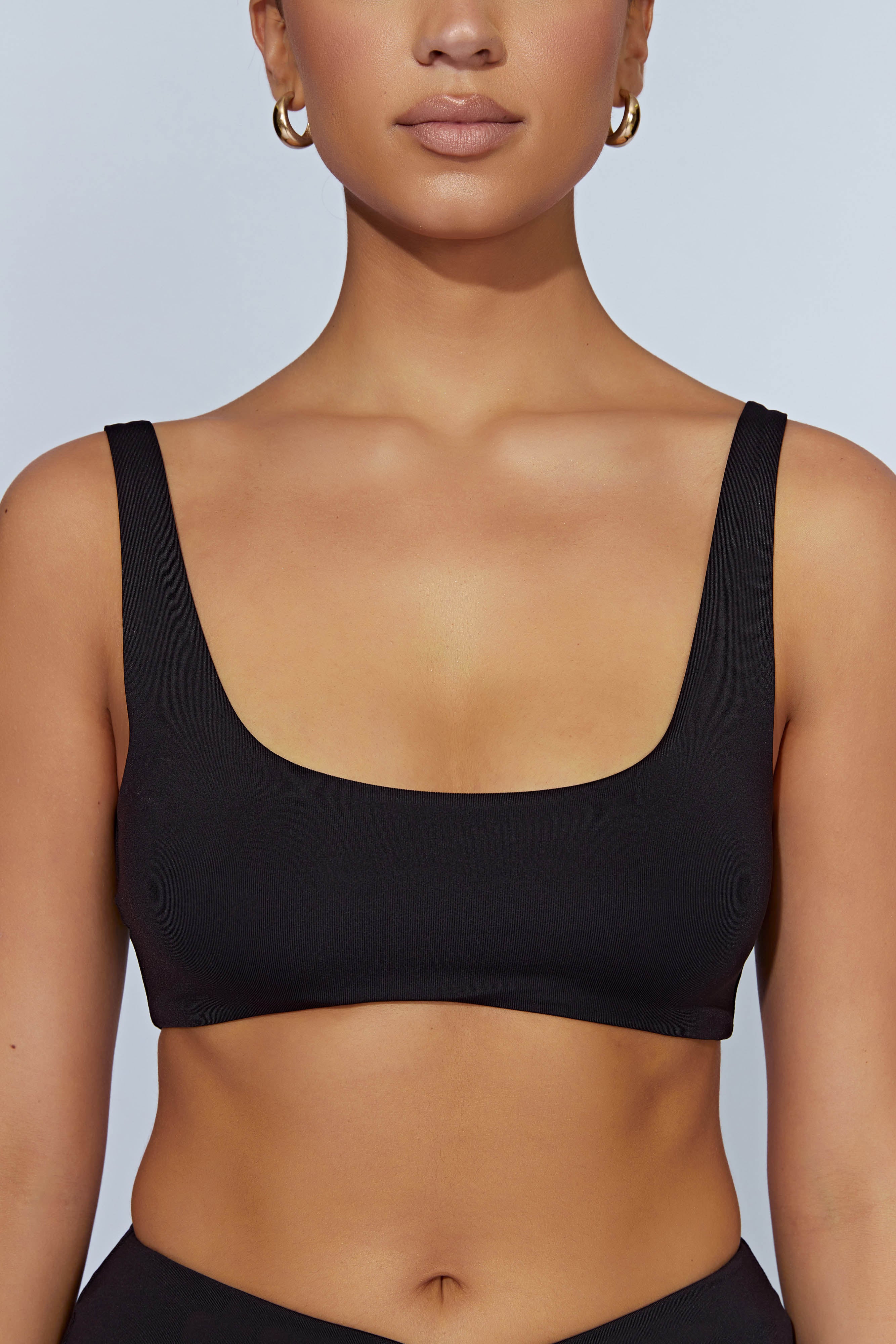 MESHKI Jemma Scoop Neck Super Crop Top - Black