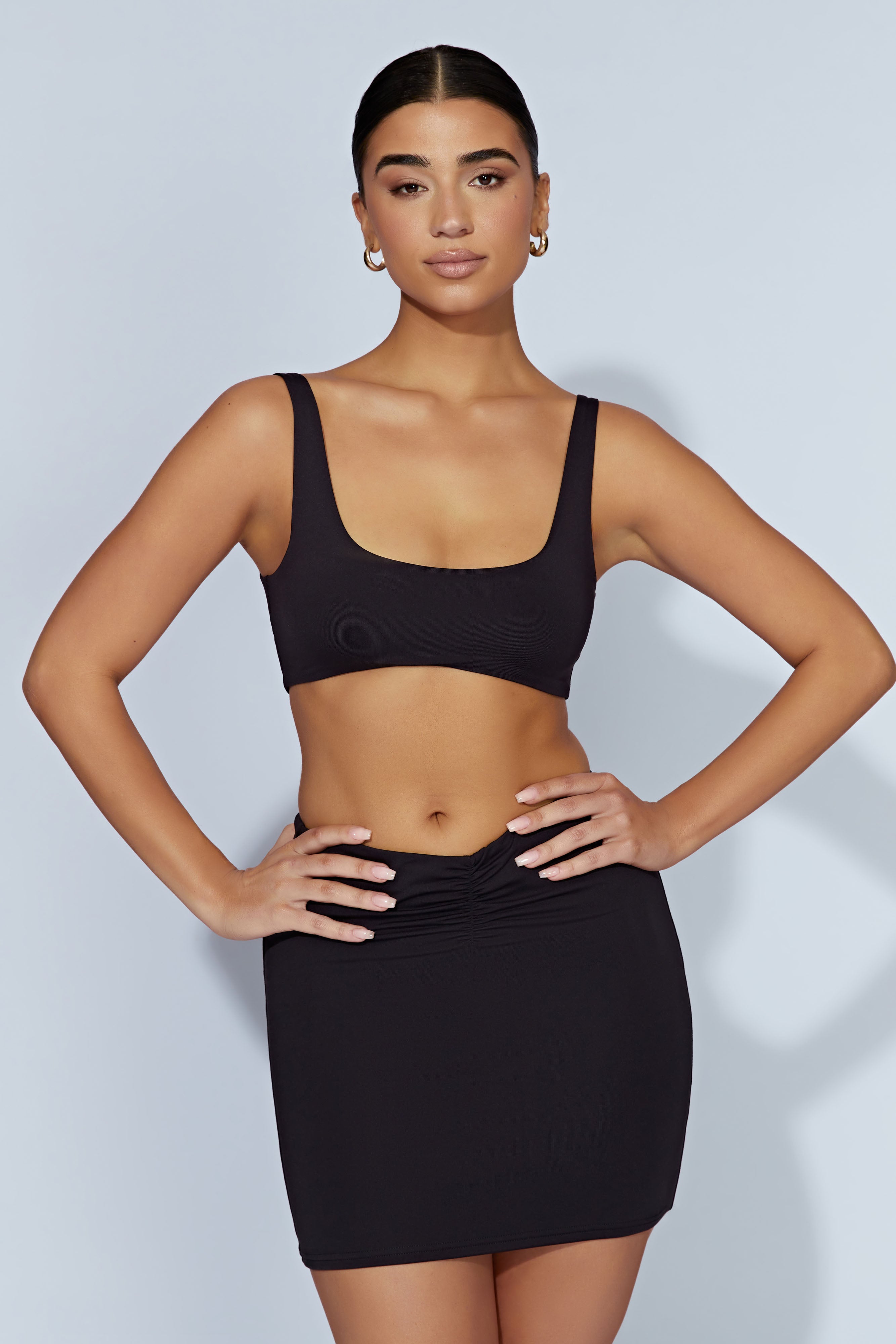 MESHKI Jemma Scoop Neck Super Crop Top - Black