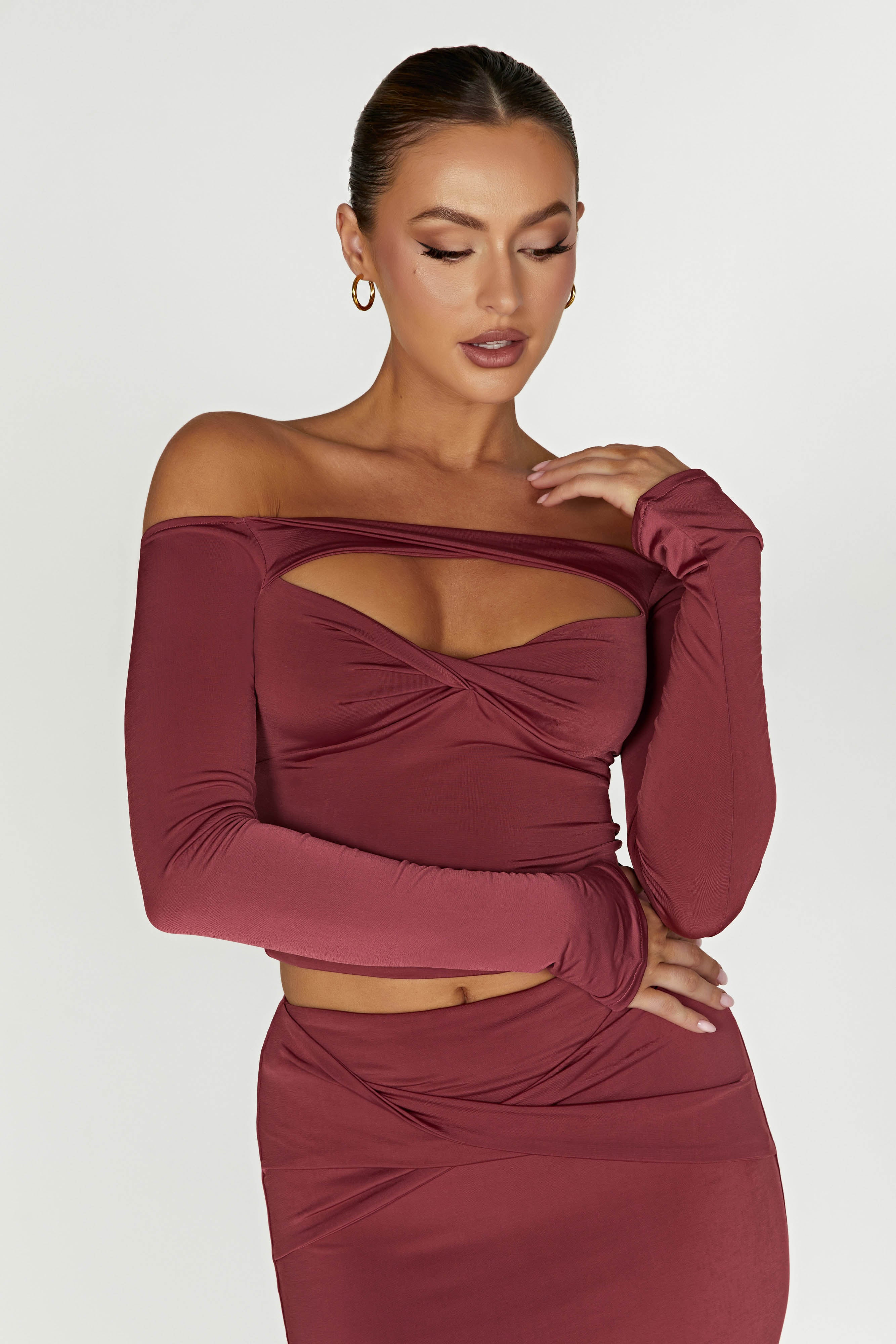 Ceri Off Shoulder Long Sleeve Top - Wine