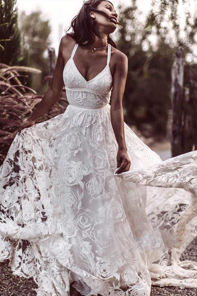 Luxury Lace Chic Halter A-Line Bohemian Wedding Dress with Slit Bridal Gowns