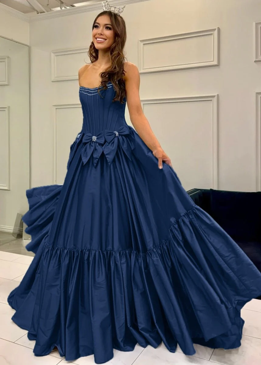 Cristal | A-Line Black Scoop Neck Satin Long Prom Dresses with Bow Knots