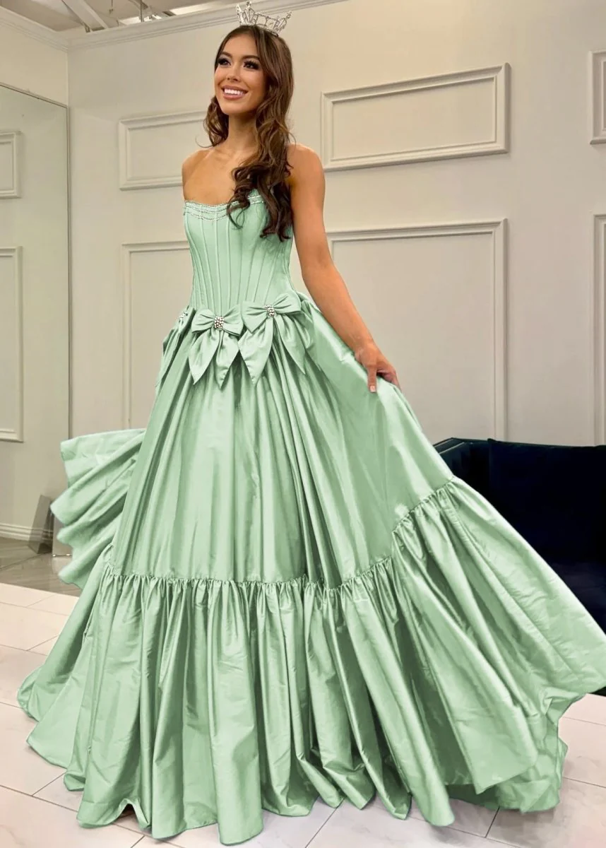 Cristal | A-Line Black Scoop Neck Satin Long Prom Dresses with Bow Knots