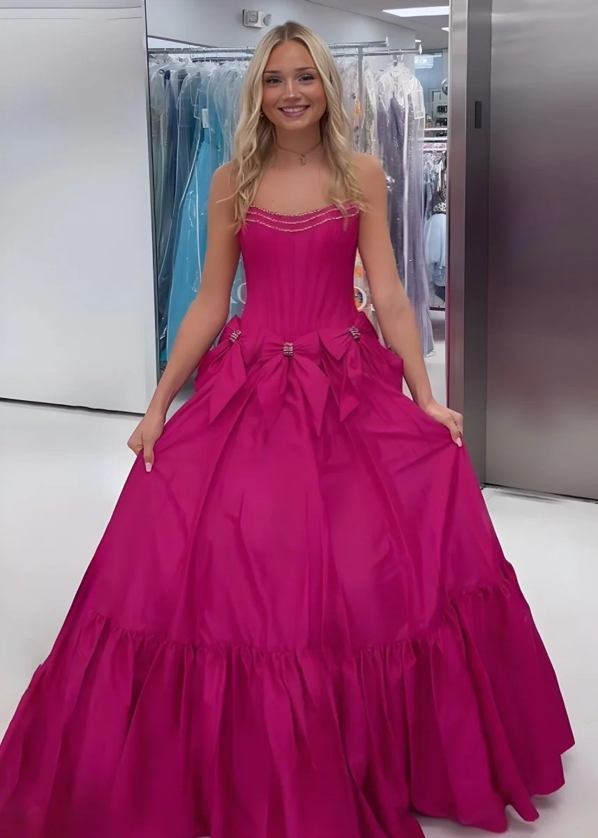 Cristal | A-Line Black Scoop Neck Satin Long Prom Dresses with Bow Knots