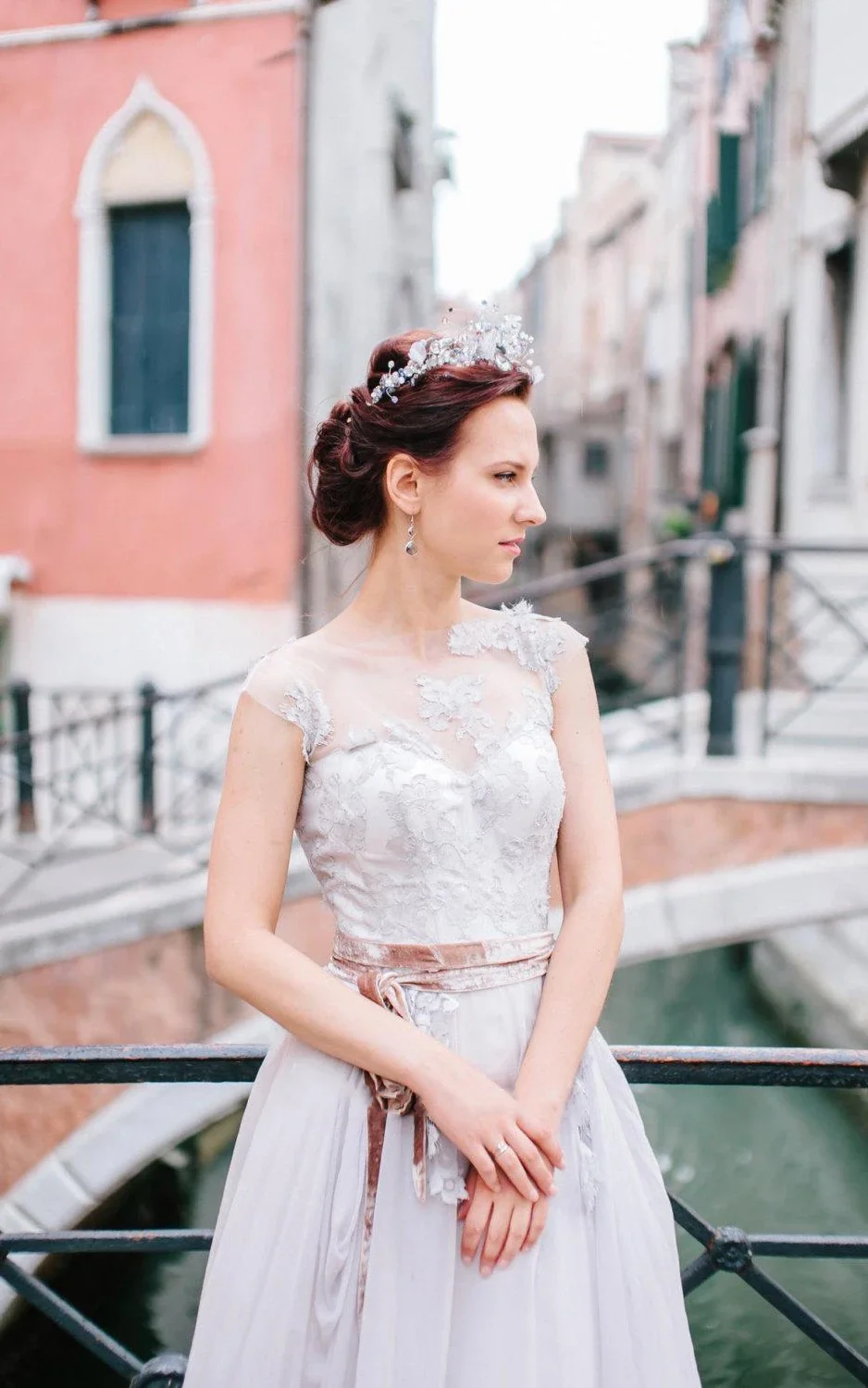 Romantic A-Line Lace  Tulle In White Shade Wedding Dress